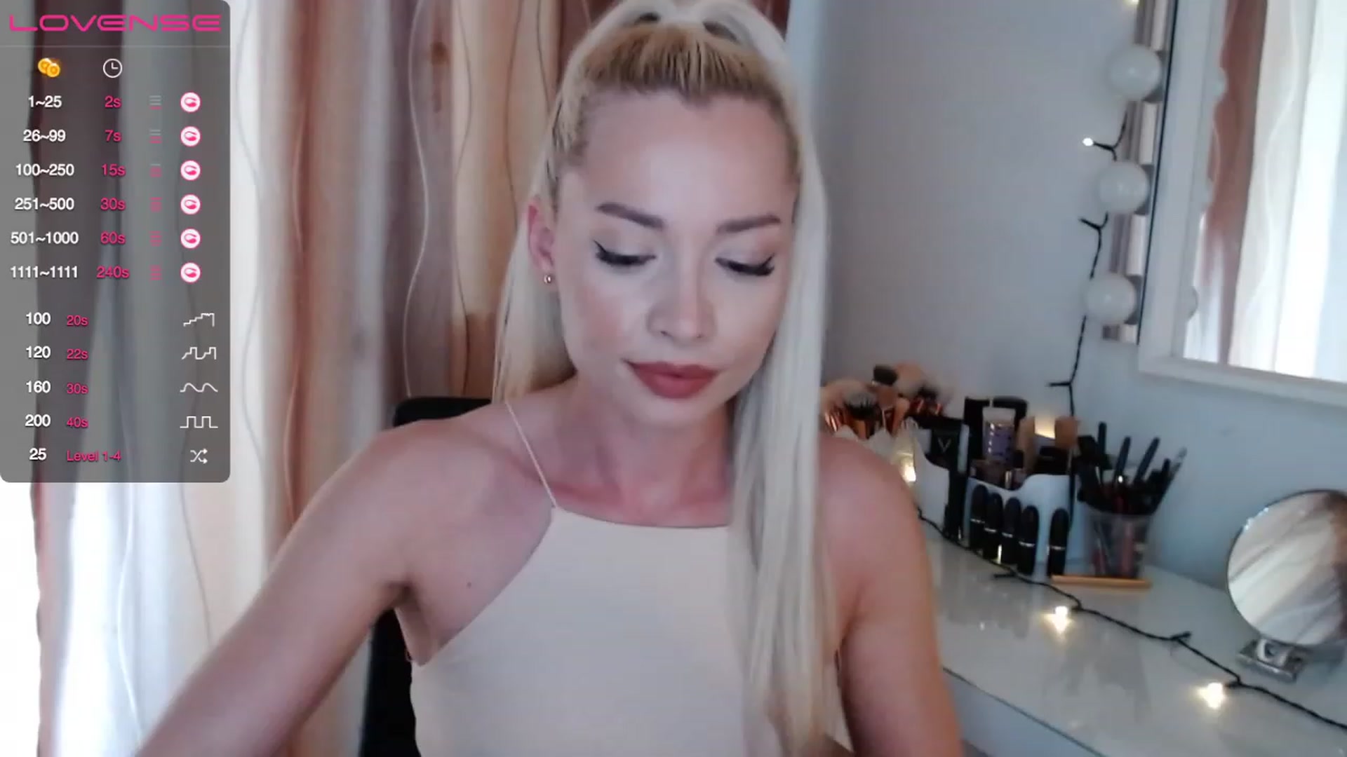 Gallery image thumbnail from Rapunzelll's myfreecams stream on, 06/20/2023, 09:13 image 17 of 20