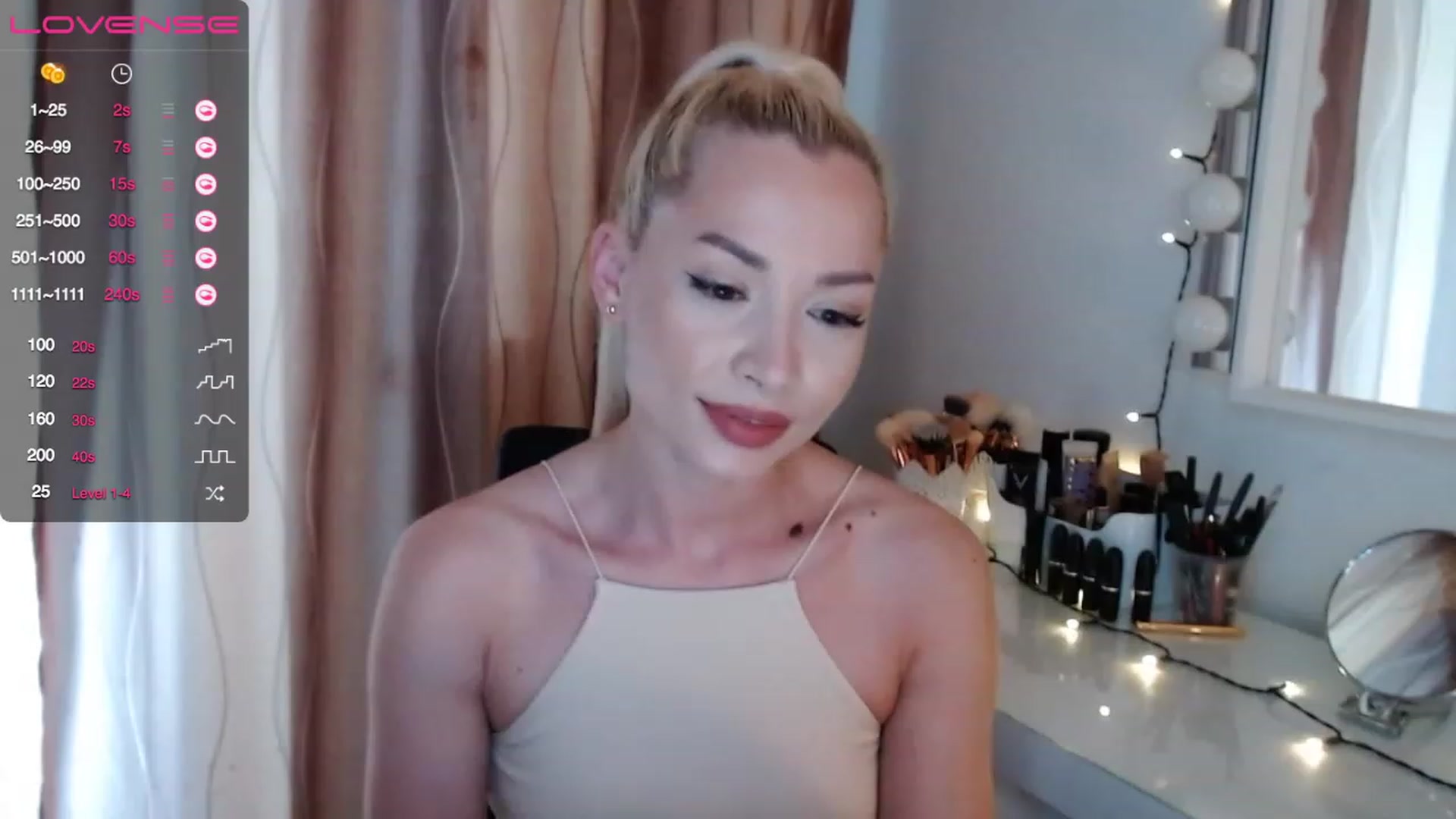 Gallery image thumbnail from Rapunzelll's myfreecams stream on, 06/20/2023, 09:13 image 11 of 20