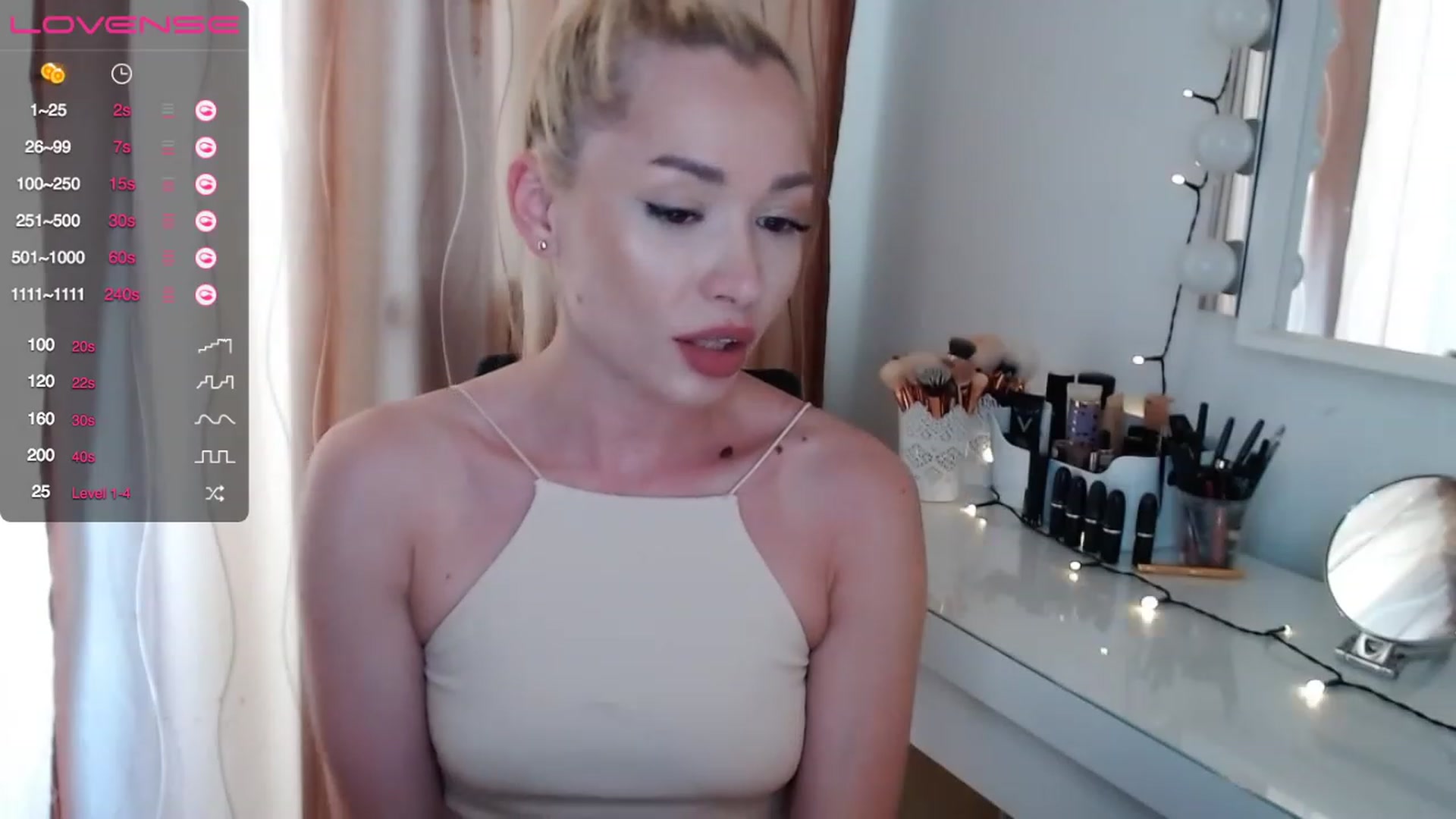 Gallery image thumbnail from Rapunzelll's myfreecams stream on, 06/20/2023, 10:24 image 19 of 20