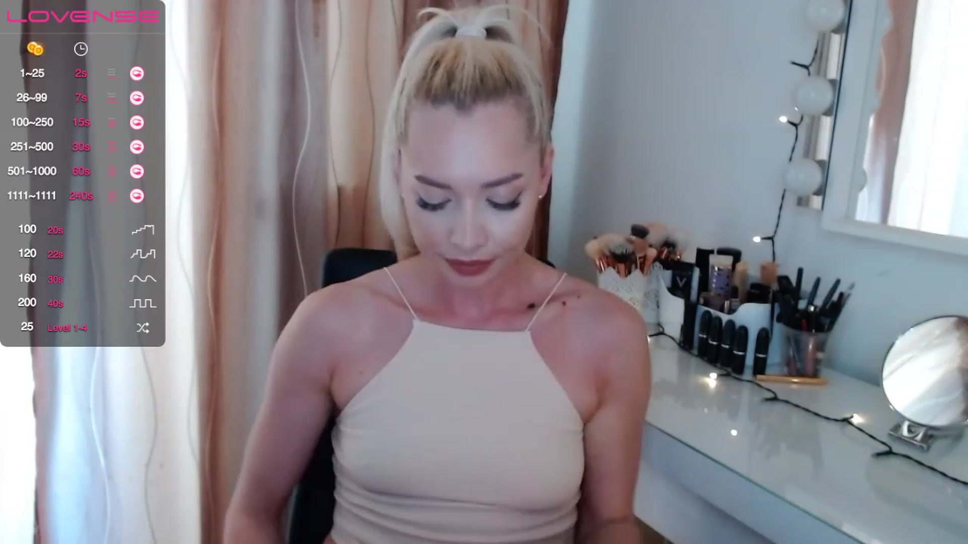Gallery image thumbnail from Rapunzelll's myfreecams stream on, 06/20/2023, 10:24 image 8 of 20