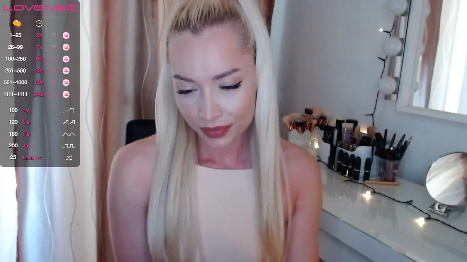 Gallery image thumbnail from Rapunzelll's myfreecams stream on, 06/20/2023, 10:24 image 2 of 20