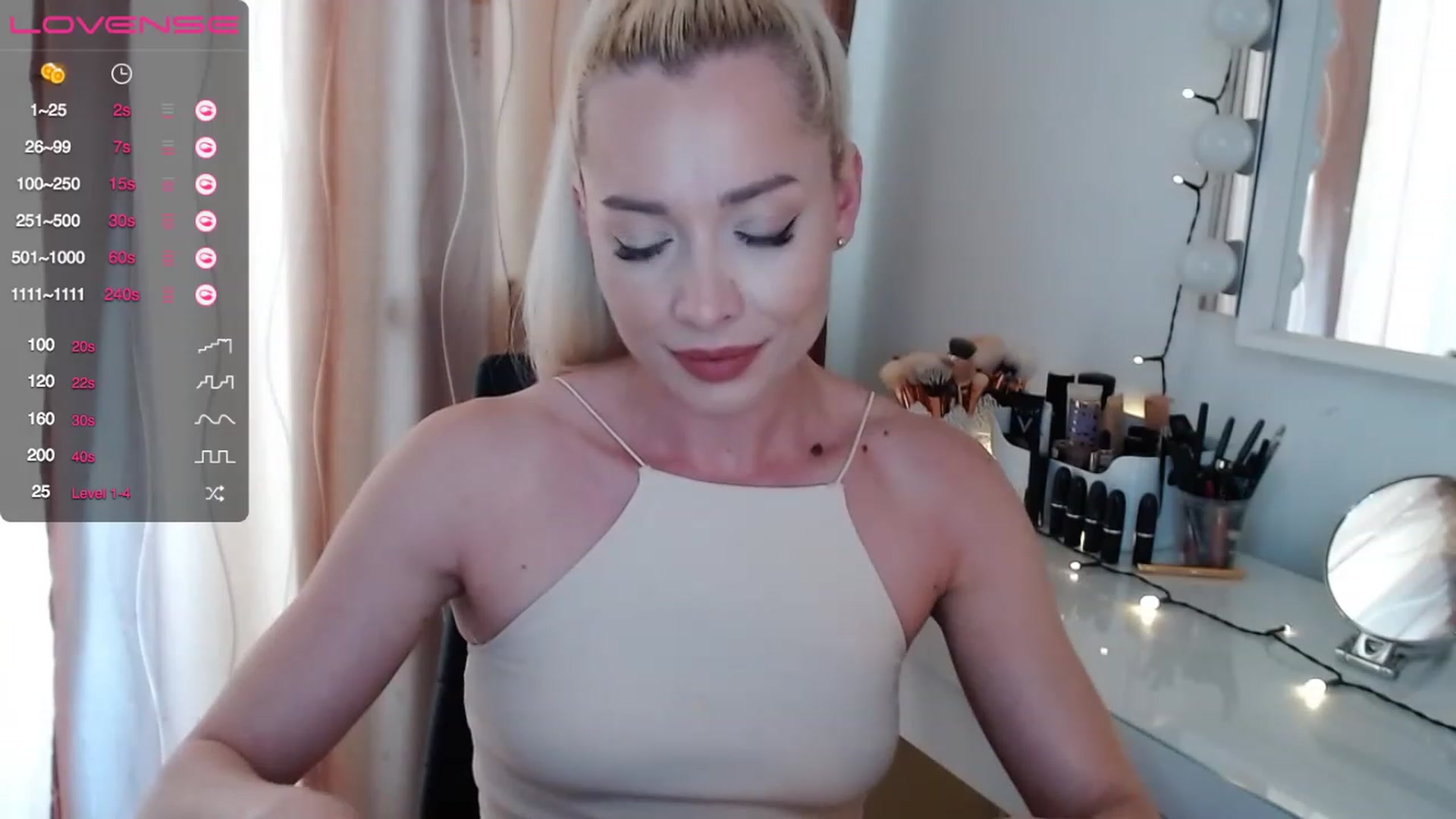 Gallery image thumbnail from Rapunzelll's myfreecams stream on, 06/20/2023, 10:24 image 20 of 20