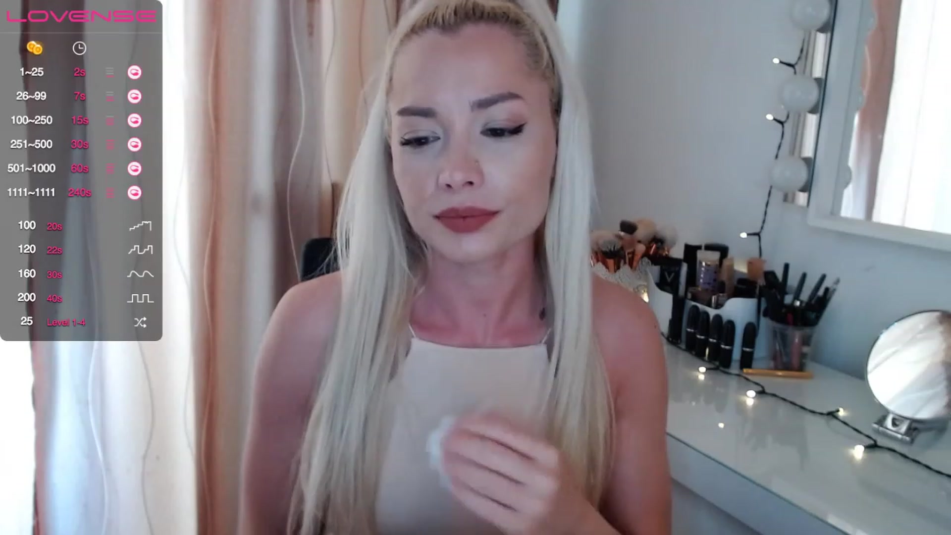 Gallery image thumbnail from Rapunzelll's myfreecams stream on, 06/20/2023, 10:24 image 16 of 20