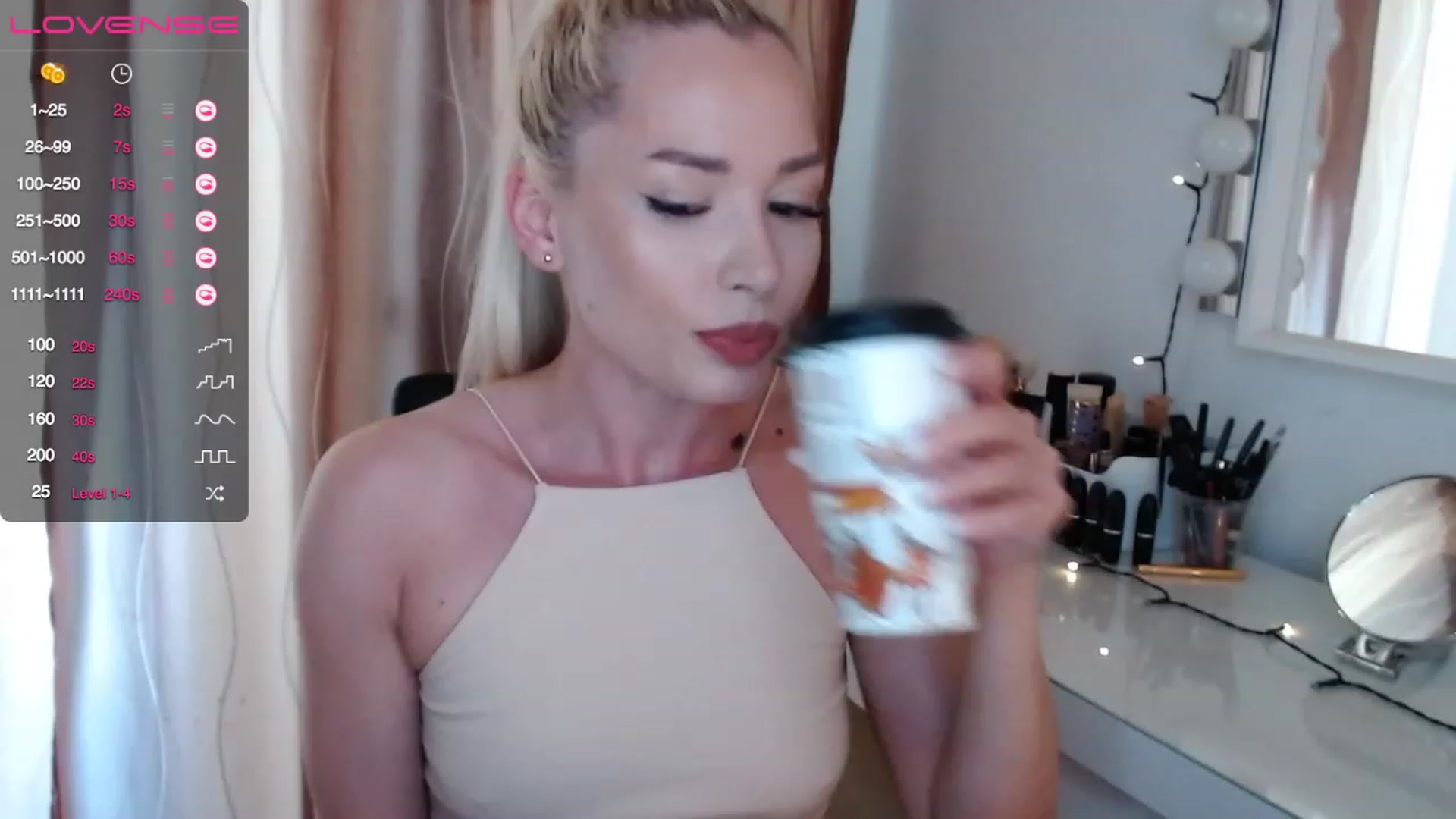 Gallery image thumbnail from Rapunzelll's myfreecams stream on, 06/20/2023, 10:24 image 1 of 20