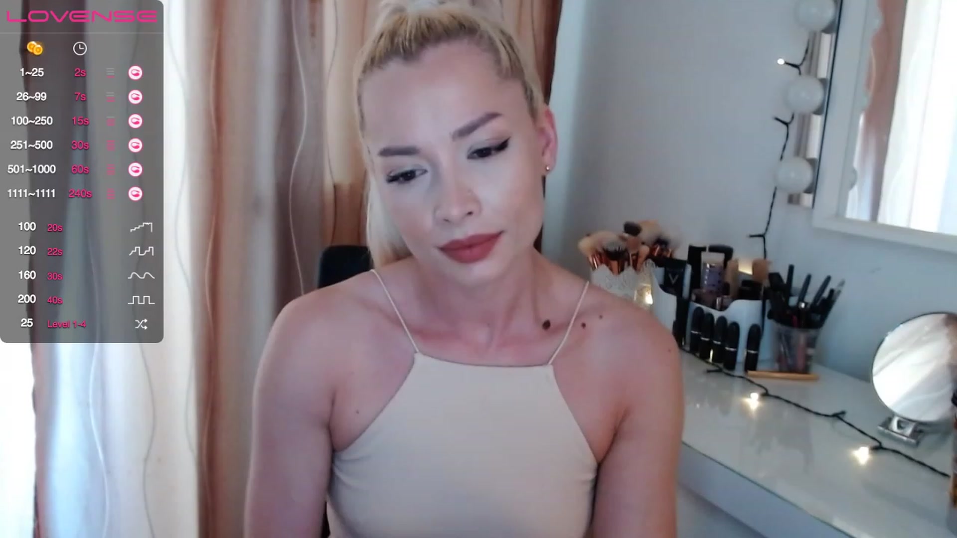 Gallery image thumbnail from Rapunzelll's myfreecams stream on, 06/20/2023, 10:24 image 6 of 20