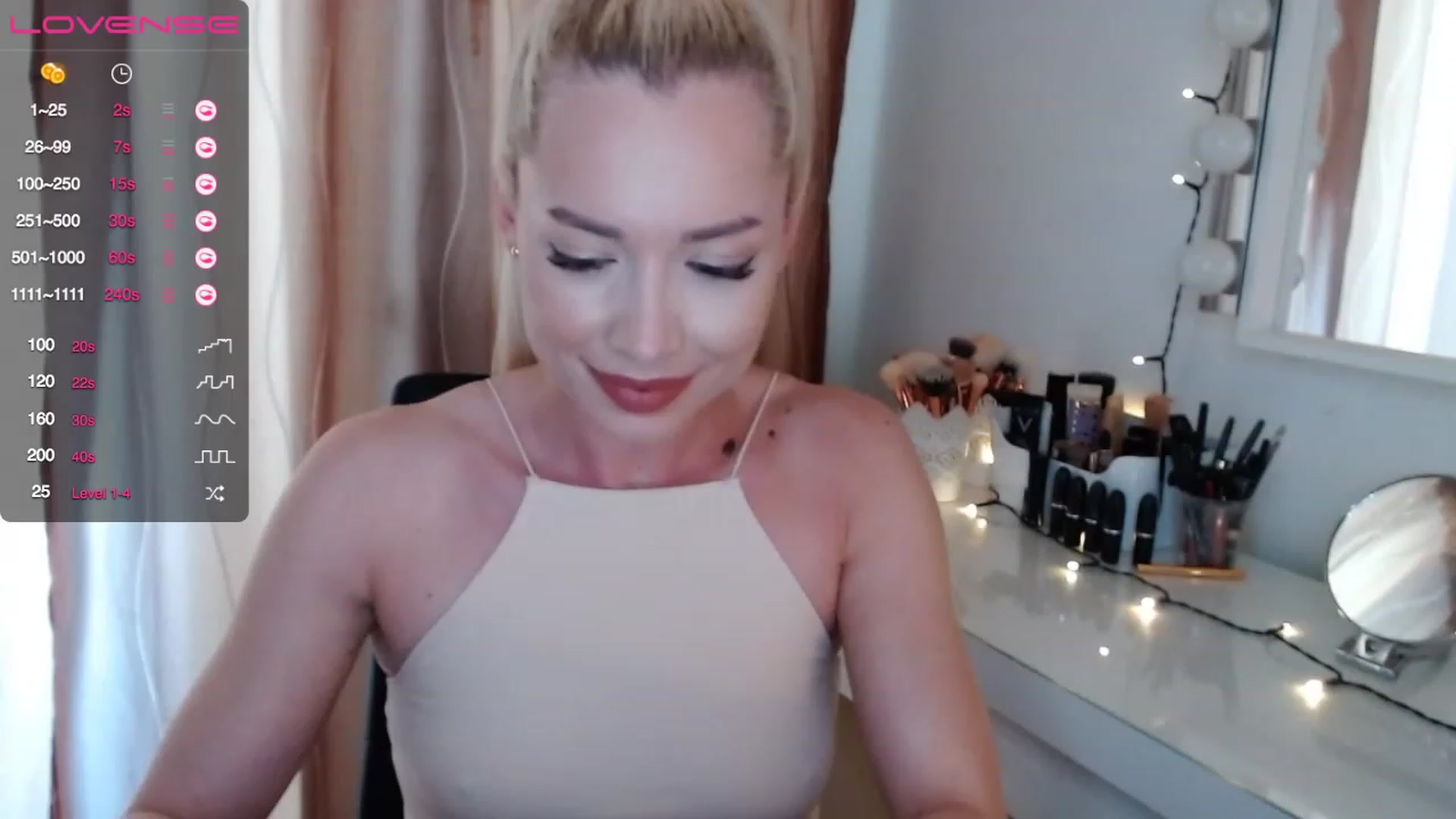Gallery image thumbnail from Rapunzelll's myfreecams stream on, 06/20/2023, 10:24 image 3 of 20