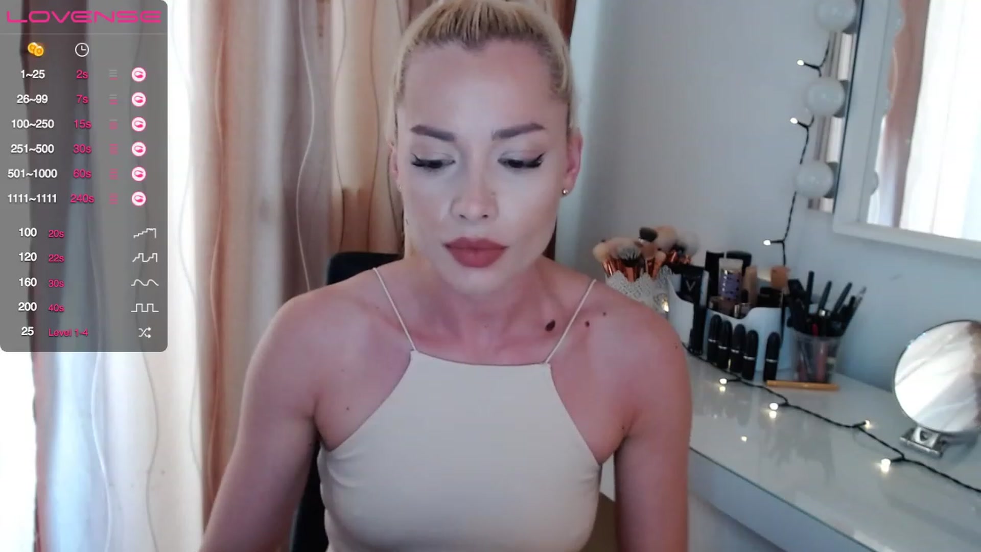 Gallery image thumbnail from Rapunzelll's myfreecams stream on, 06/20/2023, 10:24 image 11 of 20