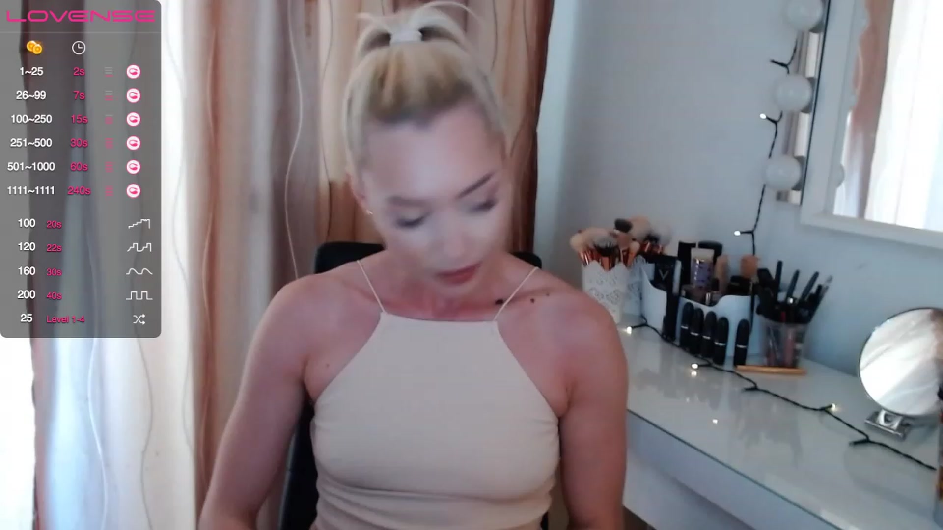 Gallery image thumbnail from Rapunzelll's myfreecams stream on, 06/20/2023, 10:24 image 7 of 20