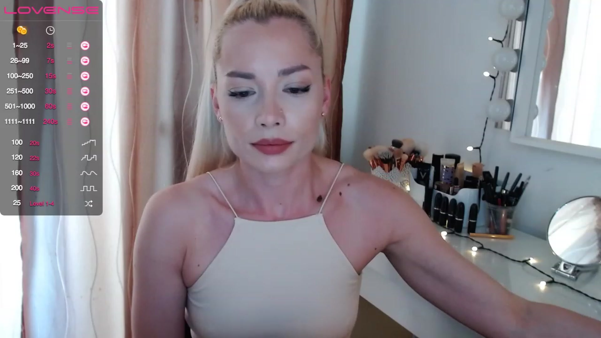 Gallery image thumbnail from Rapunzelll's myfreecams stream on, 06/20/2023, 10:24 image 14 of 20
