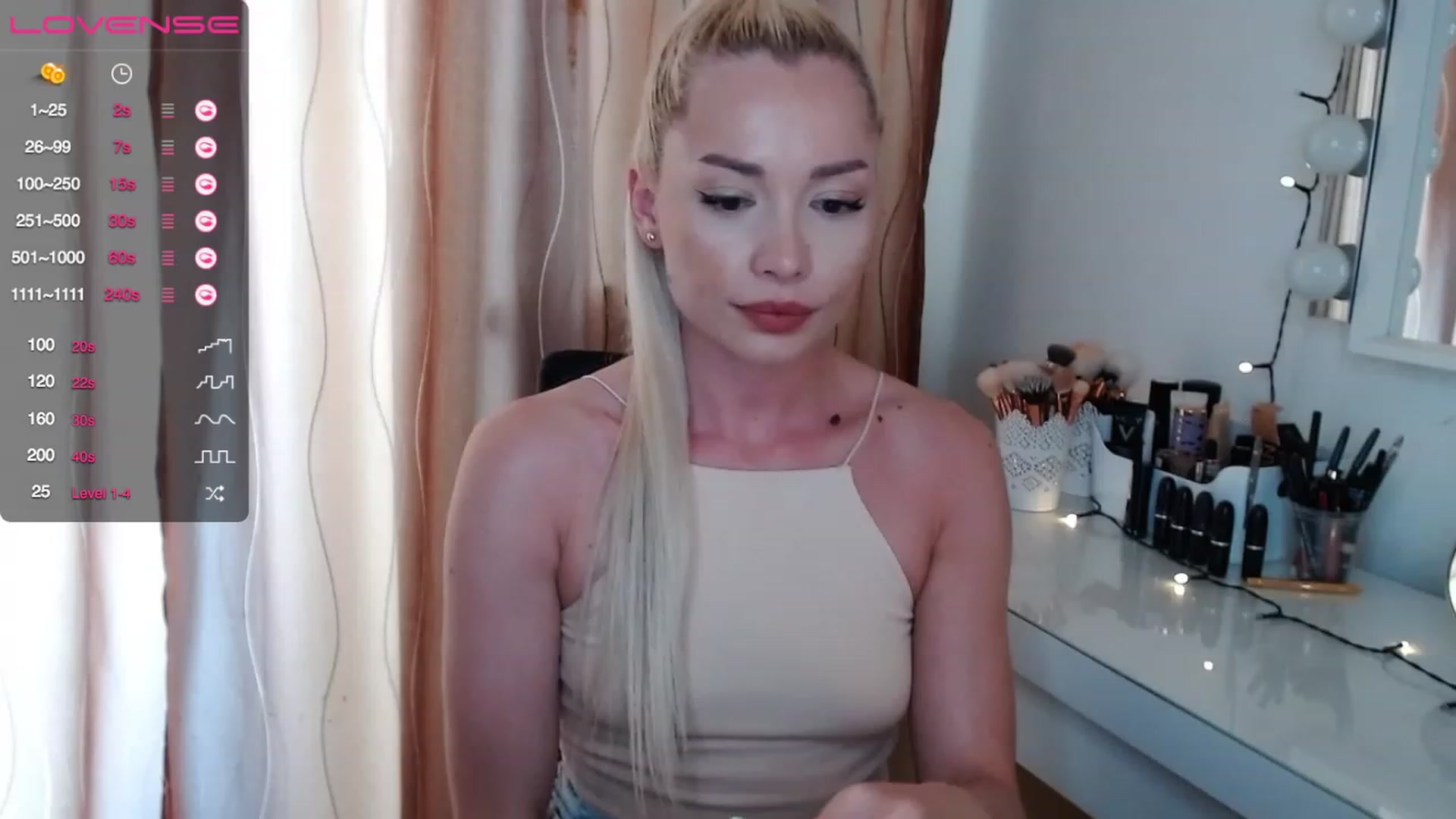 Gallery image thumbnail from Rapunzelll's myfreecams stream on, 06/20/2023, 11:22 image 5 of 20