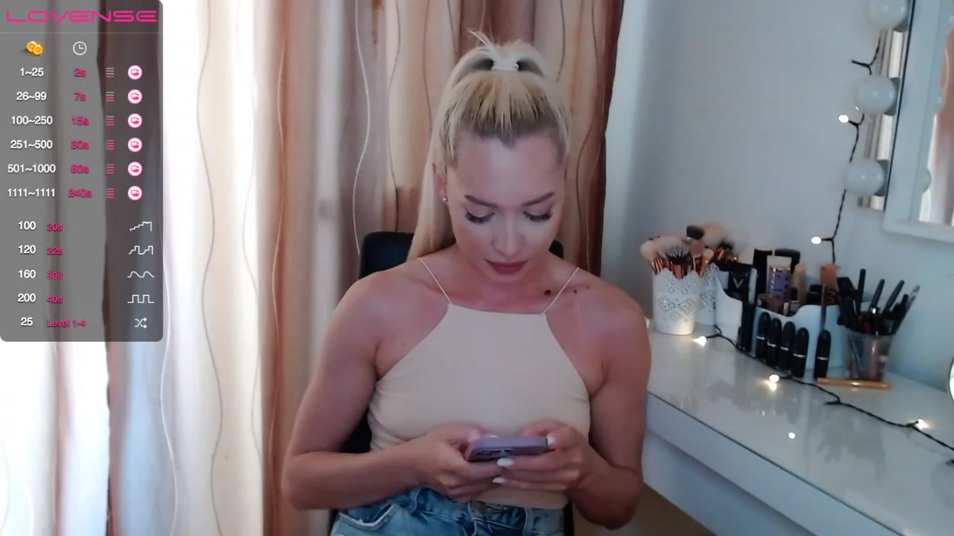 Gallery image thumbnail from Rapunzelll's myfreecams stream on, 06/20/2023, 11:22 image 20 of 20