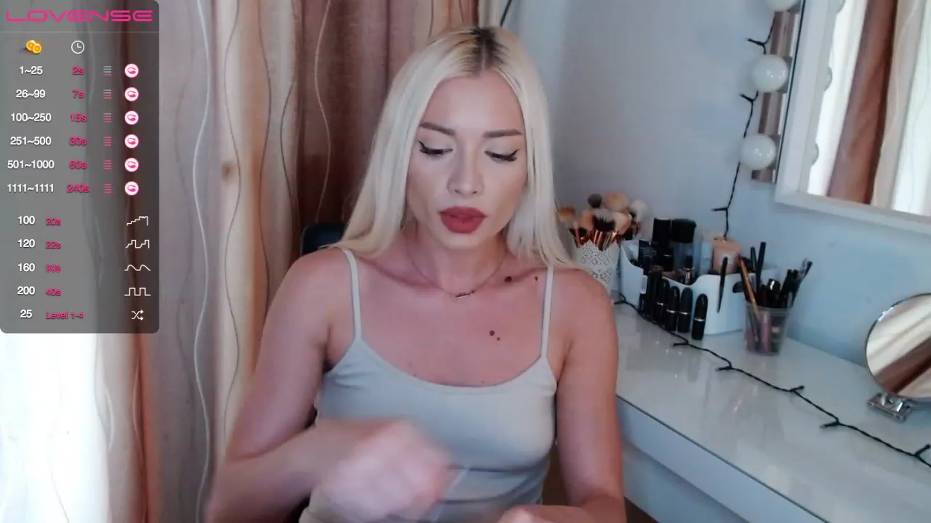Gallery image thumbnail from Rapunzelll's myfreecams stream on, 06/28/2023, 10:21 image 9 of 20