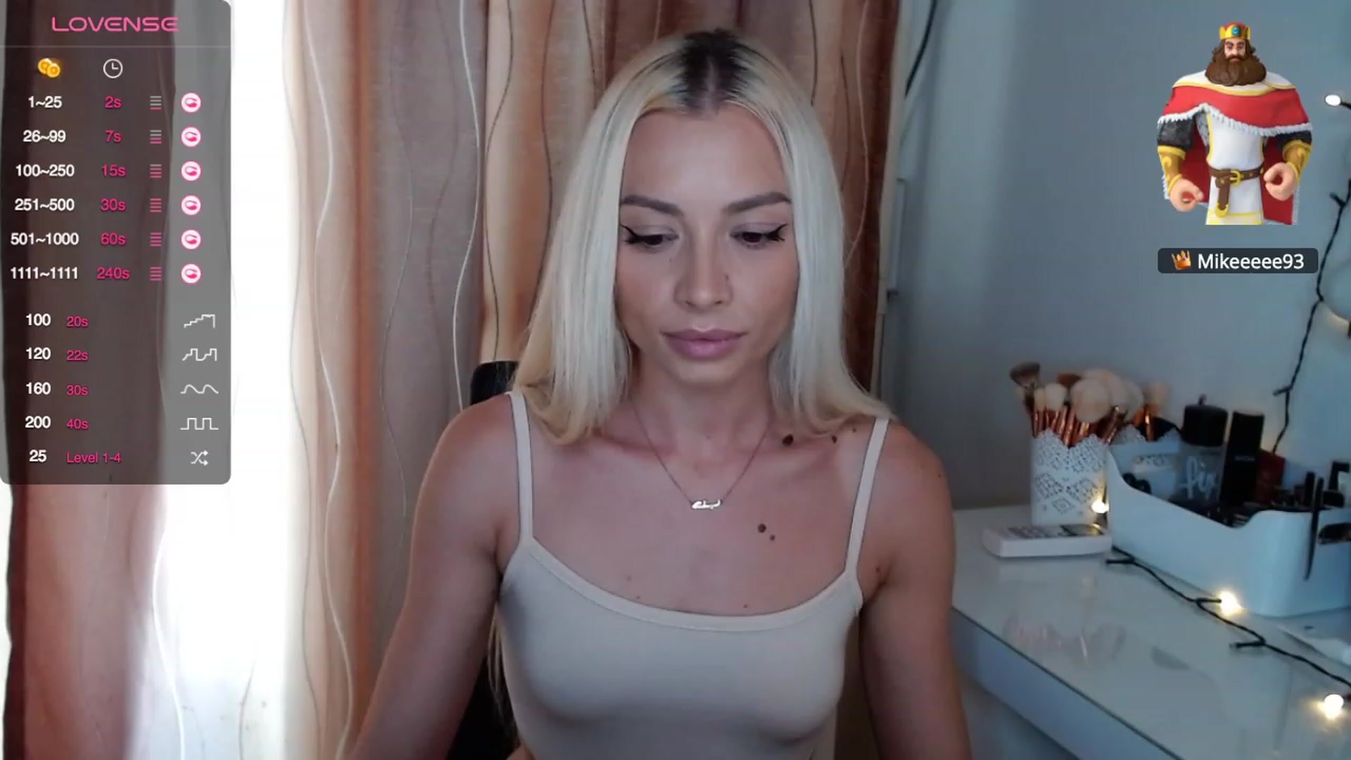 Gallery image thumbnail from Rapunzelll's myfreecams stream on, 11/23/2023, 09:25 image 13 of 20