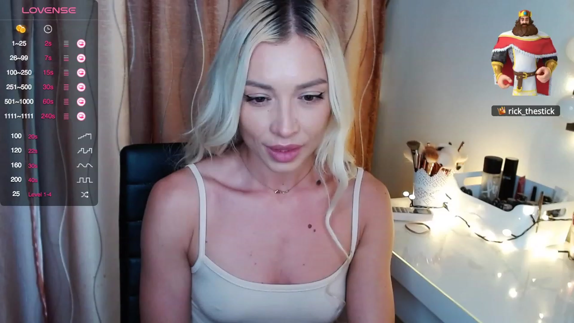 Gallery image thumbnail from Rapunzelll's myfreecams stream on, 12/08/2023, 13:12 image 18 of 20