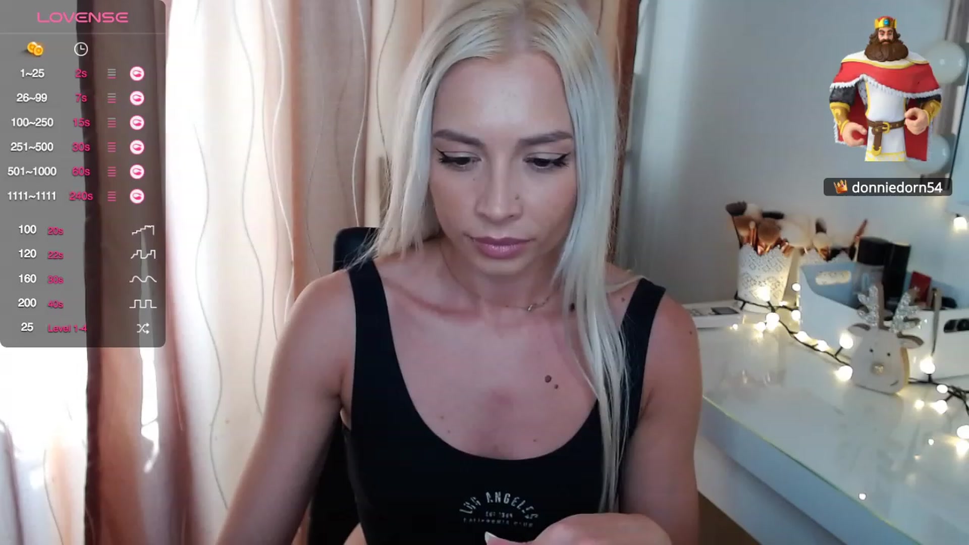 Gallery image thumbnail from Rapunzelll's myfreecams stream on, 12/12/2023, 10:48 image 16 of 20