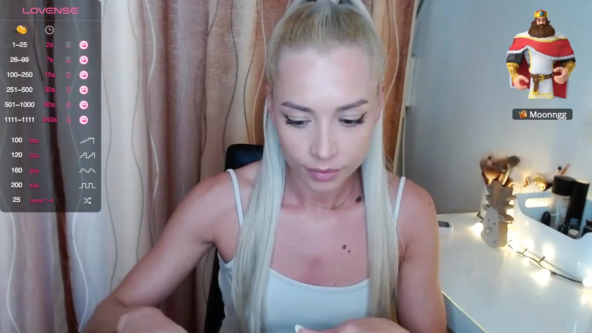 Gallery image thumbnail from Rapunzelll's myfreecams stream on, 12/18/2023, 12:37 image 10 of 20
