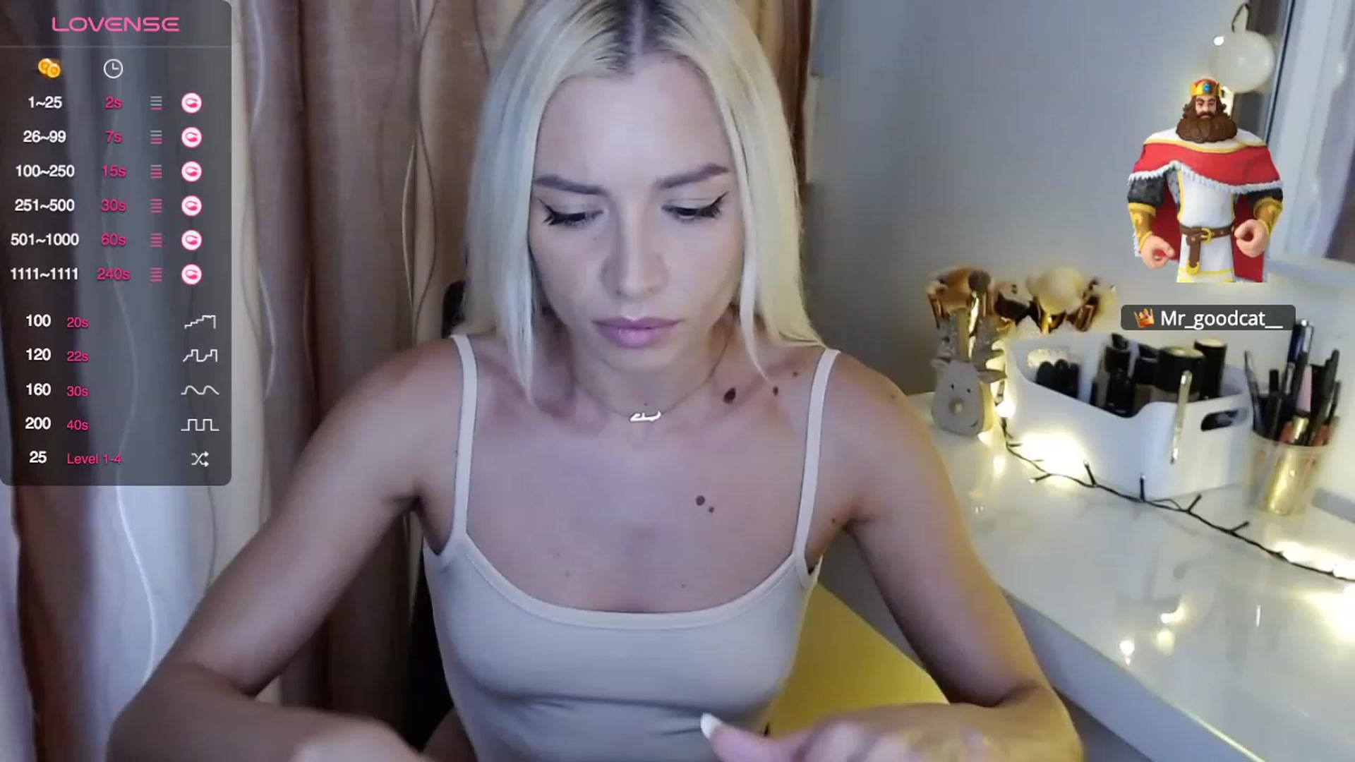 Gallery image thumbnail from Rapunzelll's myfreecams stream on, 01/08/2024, 10:38 image 14 of 20