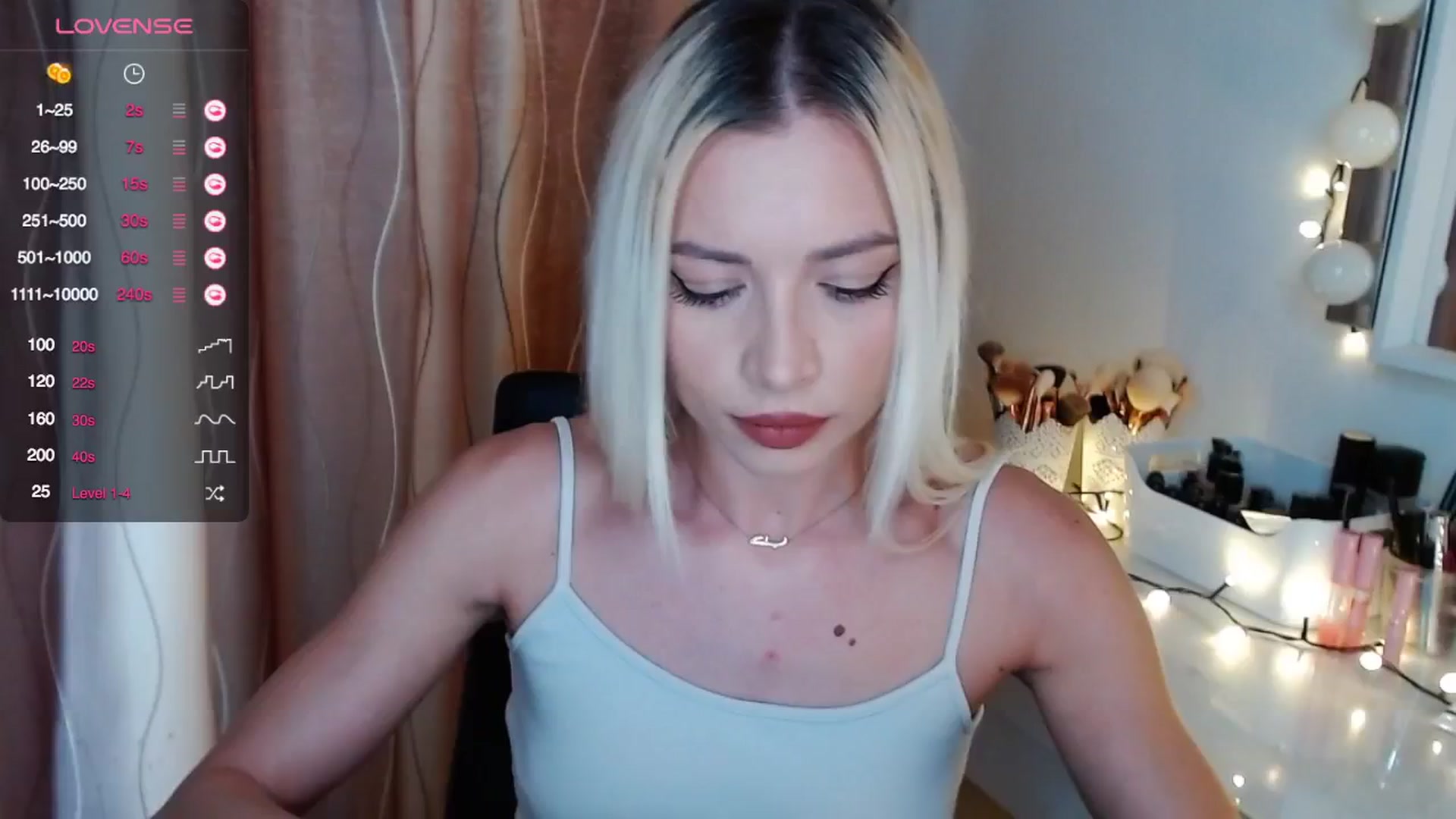 Gallery image thumbnail from Rapunzelll's myfreecams stream on, 03/19/2024, 09:04 image 8 of 20