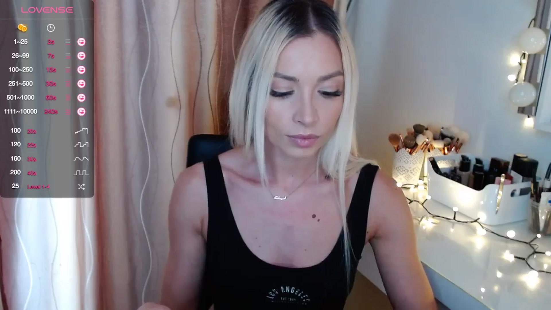 Gallery image thumbnail from Rapunzelll's myfreecams stream on, 03/27/2024, 07:33 image 7 of 20