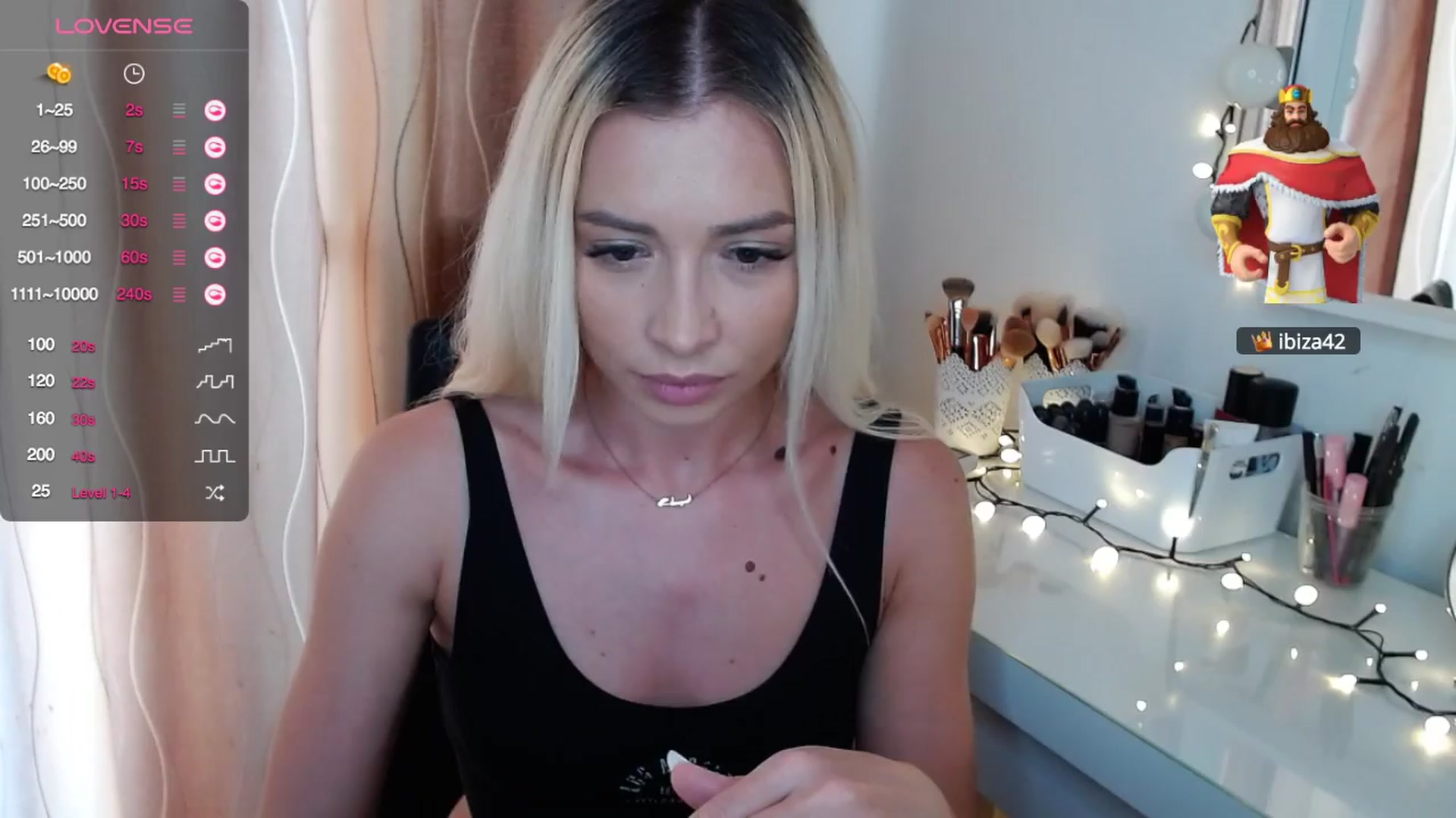 Gallery image thumbnail from Rapunzelll's myfreecams stream on, 04/12/2024, 10:59 image 3 of 20