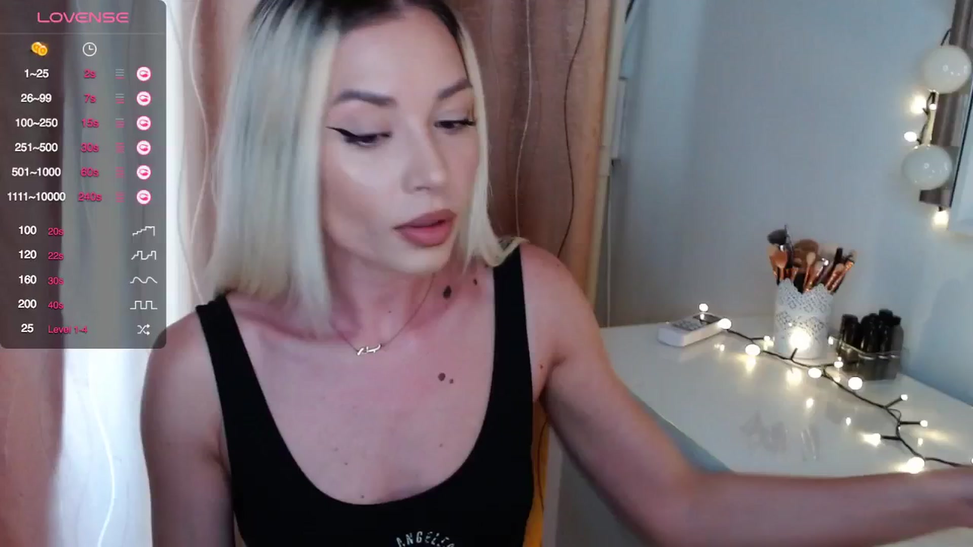 Gallery image thumbnail from Rapunzelll's myfreecams stream on, 05/13/2024, 07:25 image 6 of 20