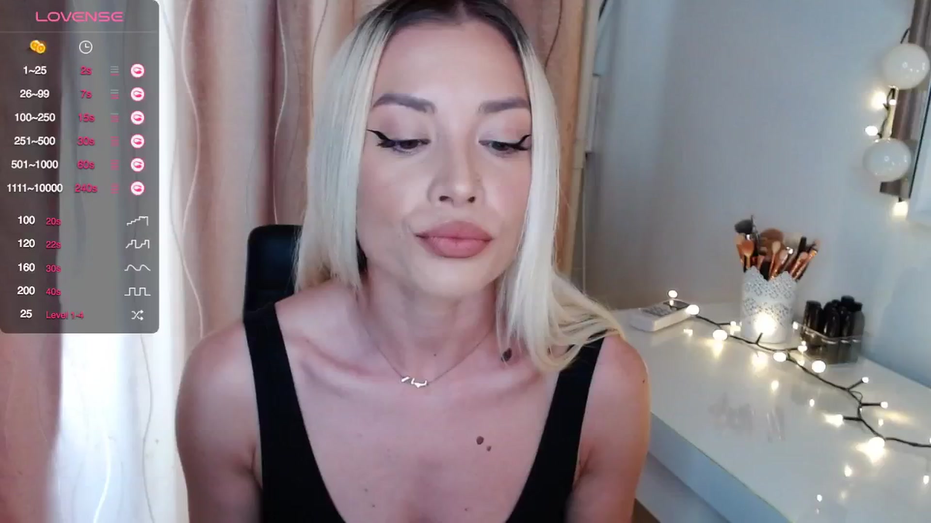 Gallery image thumbnail from Rapunzelll's myfreecams stream on, 05/13/2024, 07:25 image 12 of 20