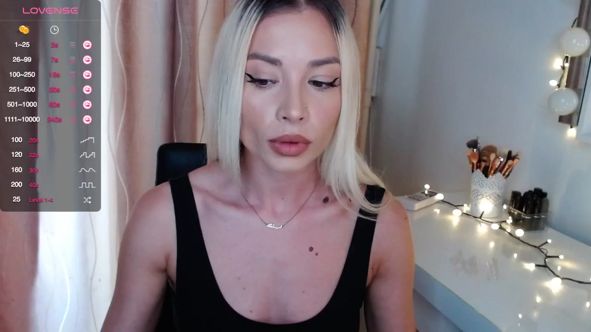 Gallery image thumbnail from Rapunzelll's myfreecams stream on, 05/13/2024, 07:25 image 14 of 20