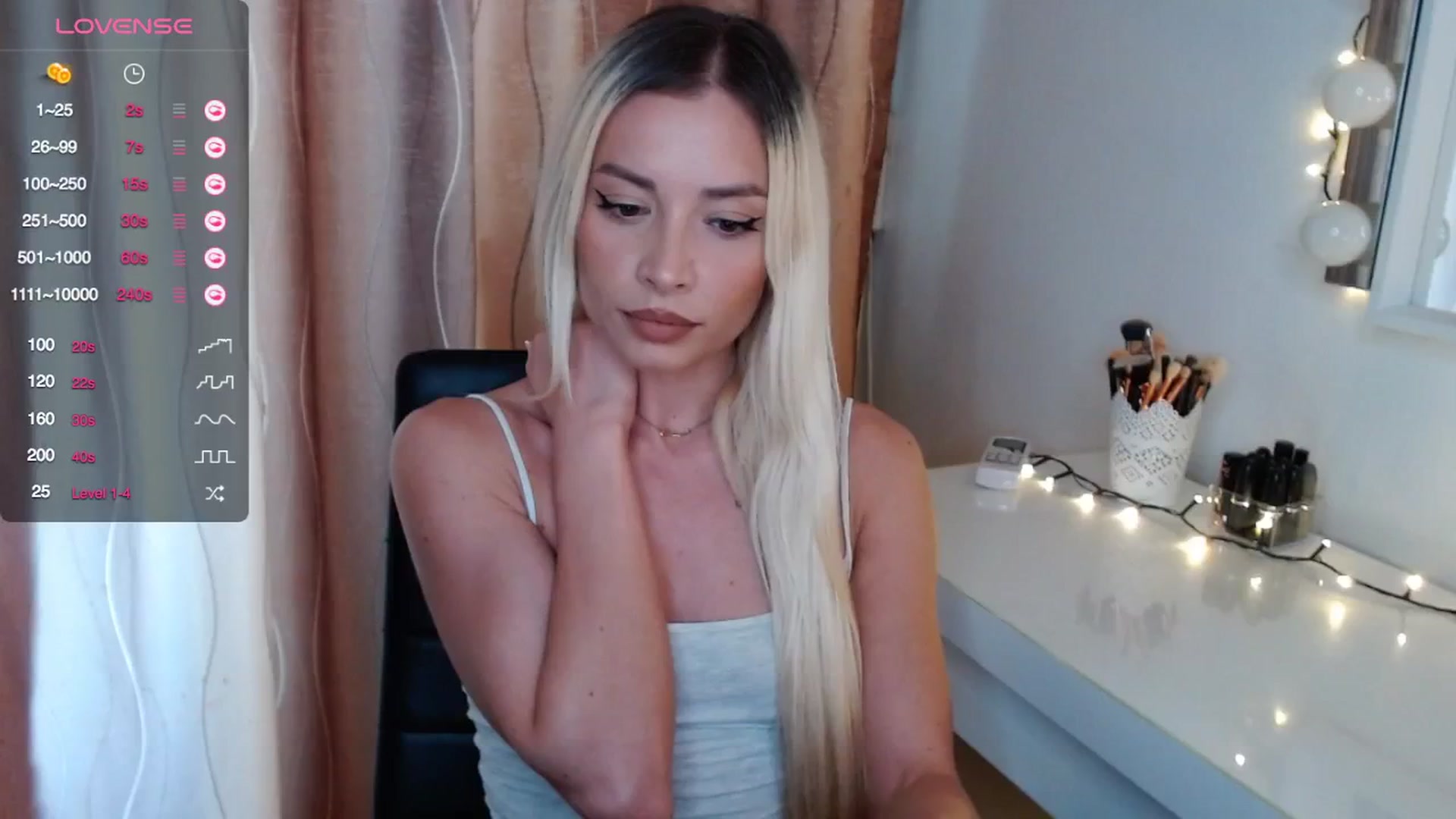 Gallery image thumbnail from Rapunzelll's myfreecams stream on, 05/20/2024, 08:40 image 11 of 20