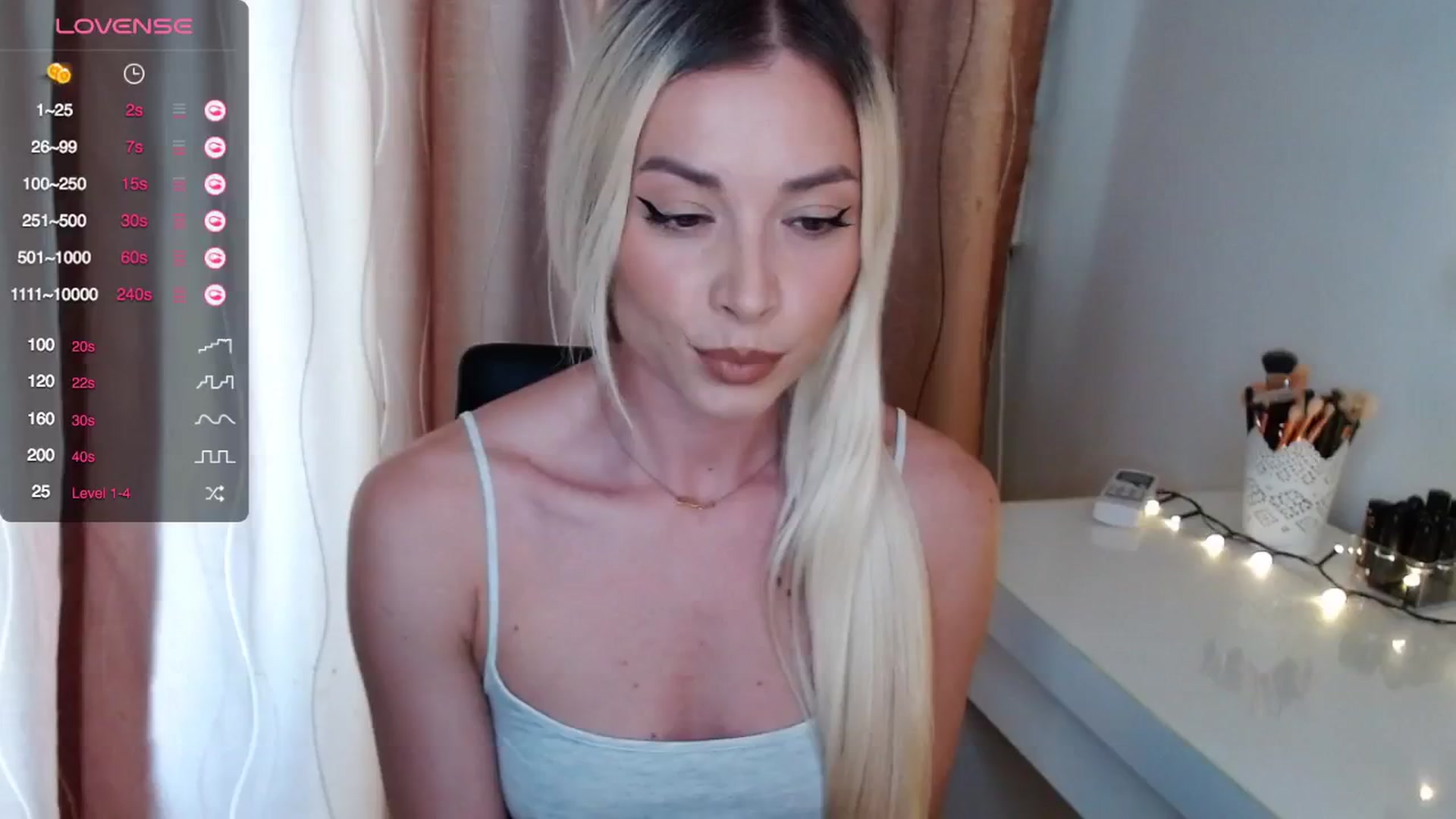Gallery image thumbnail from Rapunzelll's myfreecams stream on, 05/20/2024, 08:40 image 15 of 20