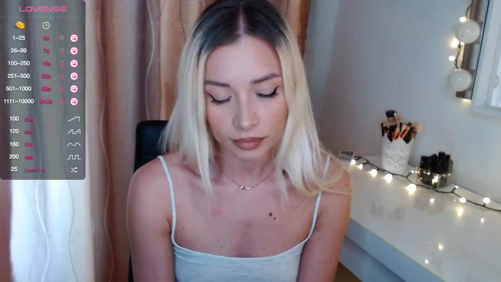 Gallery image thumbnail from Rapunzelll's myfreecams stream on, 05/20/2024, 08:40 image 5 of 20