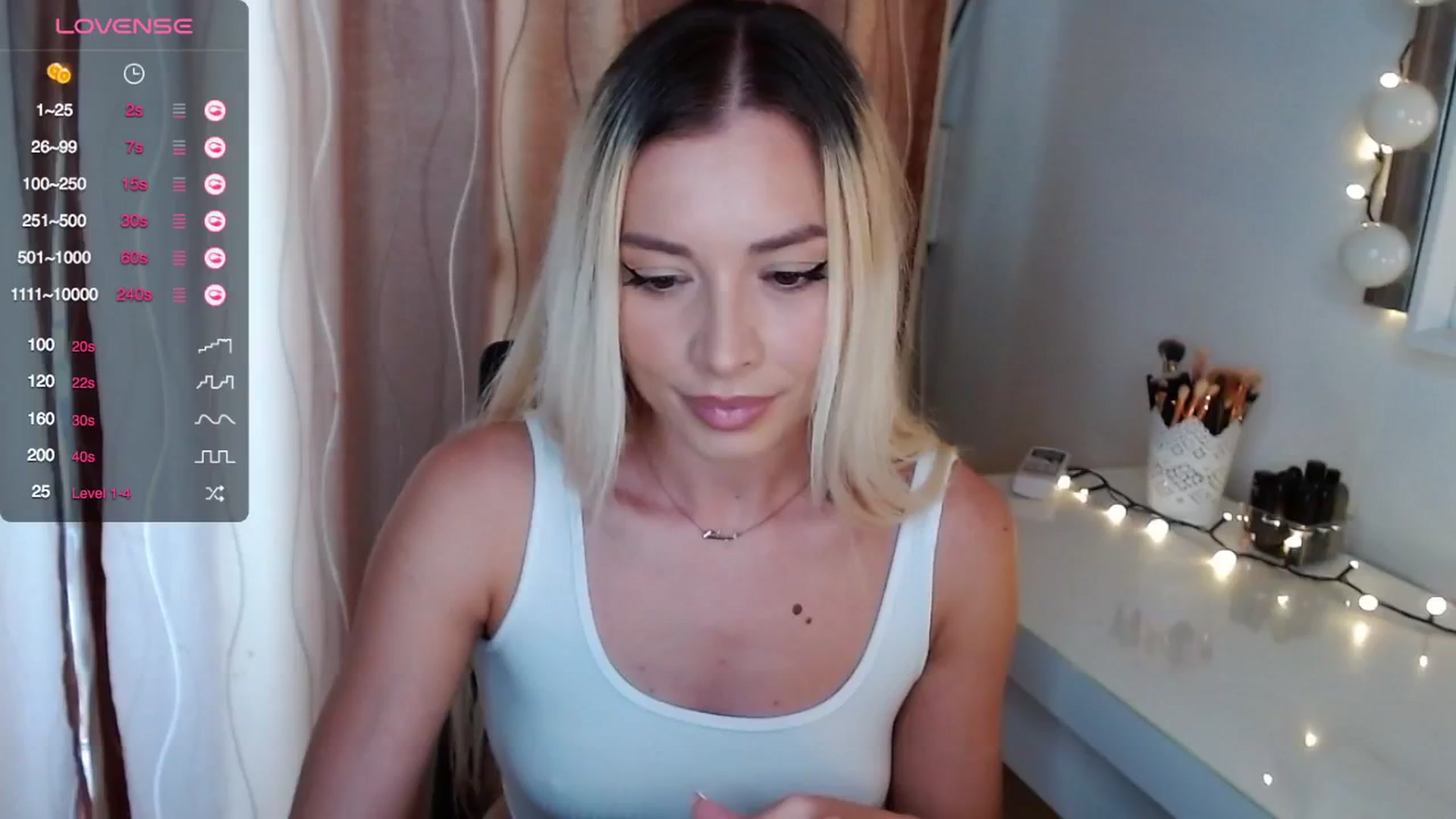 Gallery image thumbnail from Rapunzelll's myfreecams stream on, 05/21/2024, 08:20 image 15 of 20
