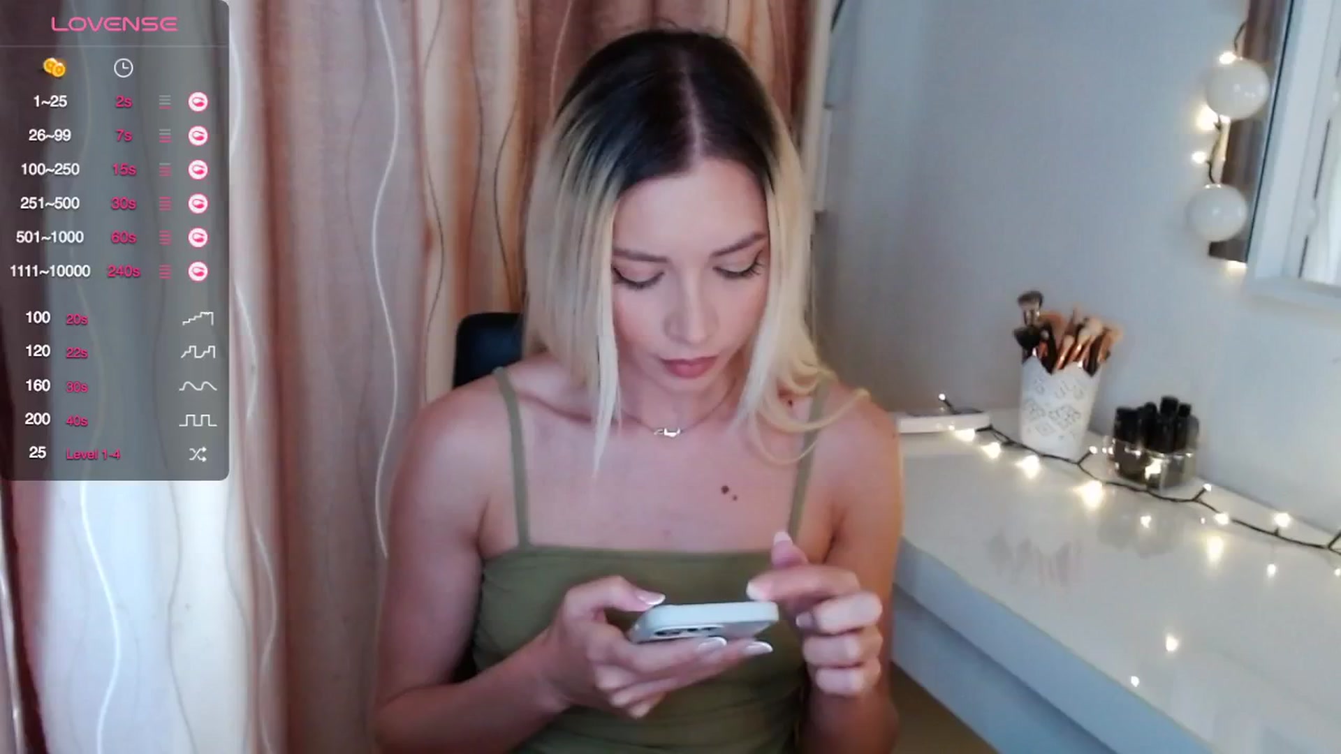 Gallery image thumbnail from Rapunzelll's myfreecams stream on, 05/22/2024, 07:11 image 8 of 20