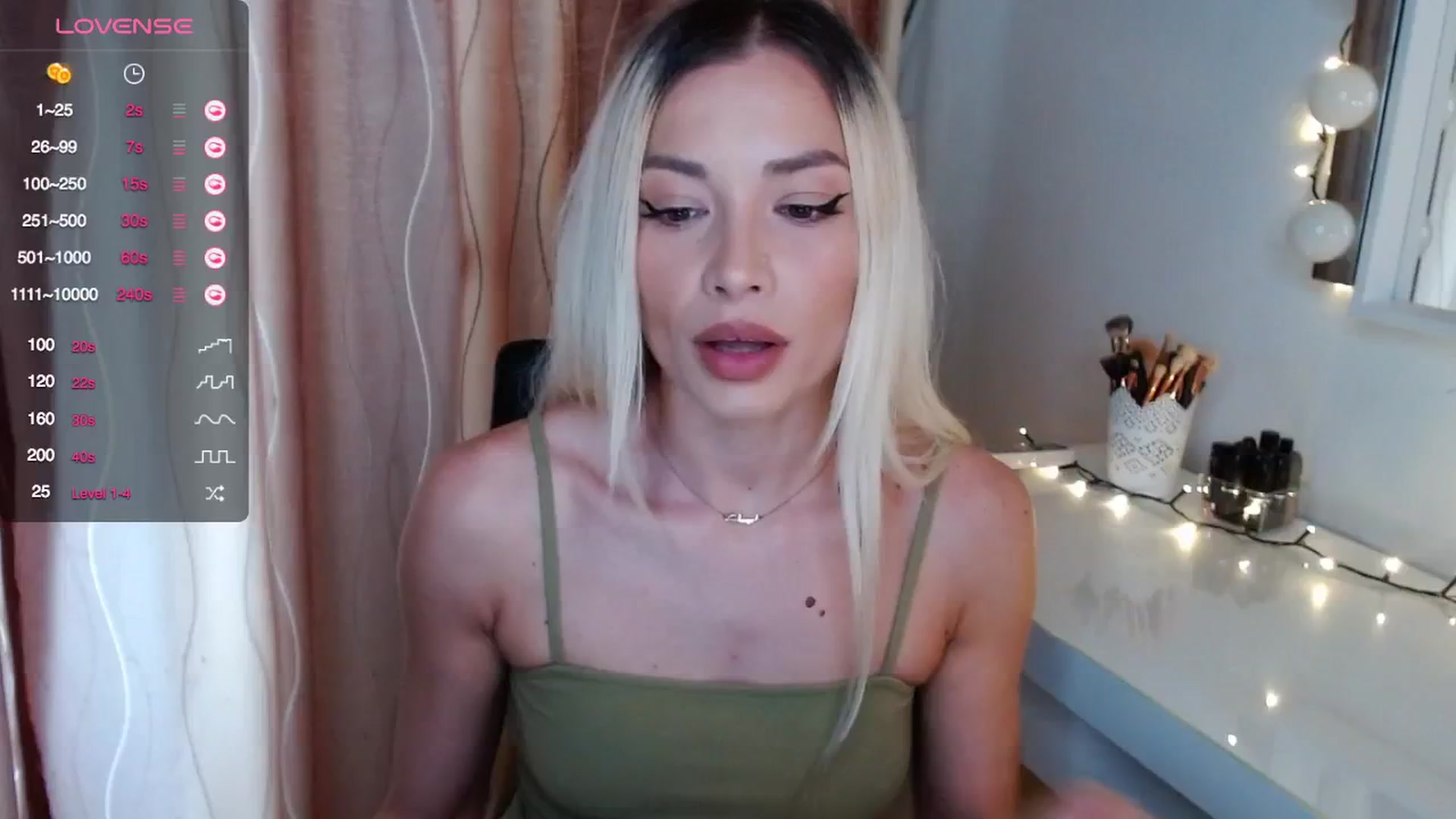 Gallery image thumbnail from Rapunzelll's myfreecams stream on, 05/22/2024, 07:11 image 12 of 20