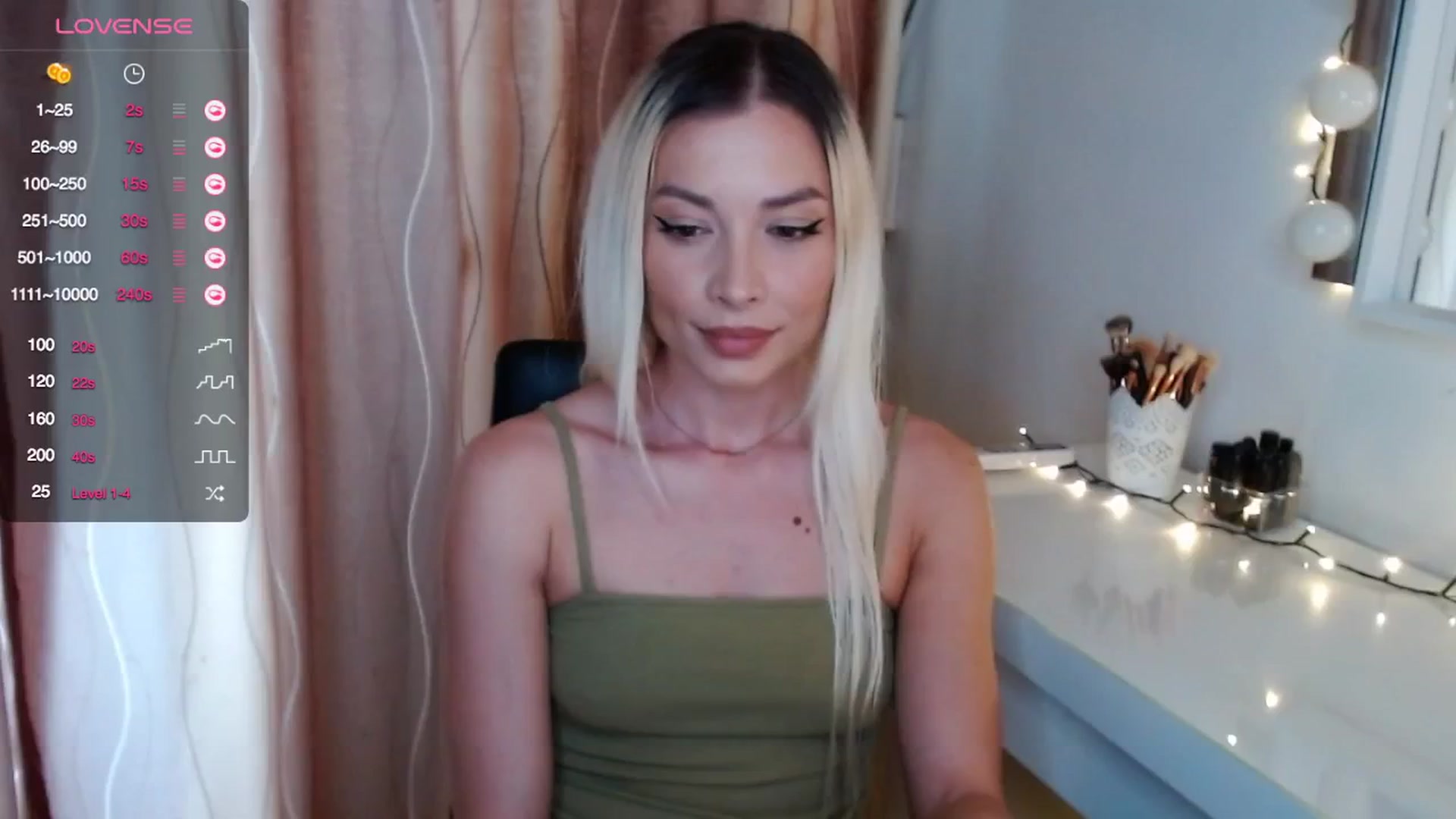 Gallery image thumbnail from Rapunzelll's myfreecams stream on, 05/22/2024, 07:11 image 14 of 20