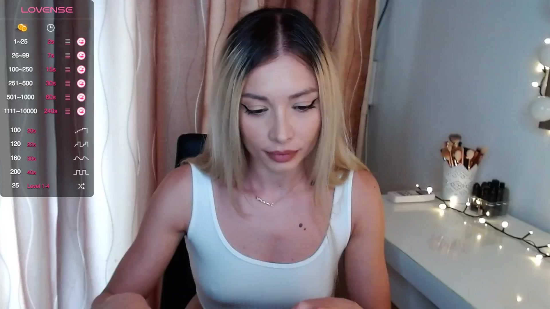 Gallery image thumbnail from Rapunzelll's myfreecams stream on, 06/04/2024, 09:36 image 7 of 20