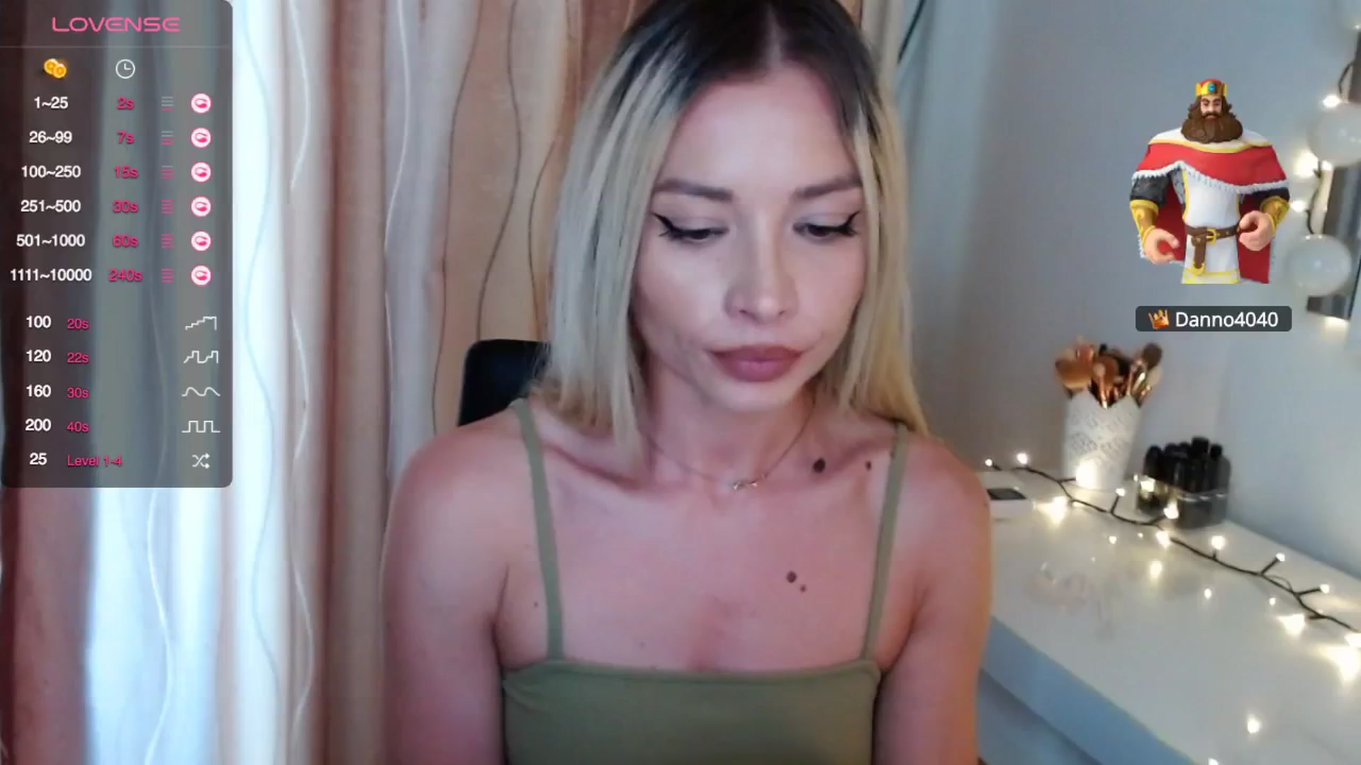 Gallery image thumbnail from Rapunzelll's myfreecams stream on, 06/06/2024, 09:18 image 16 of 20