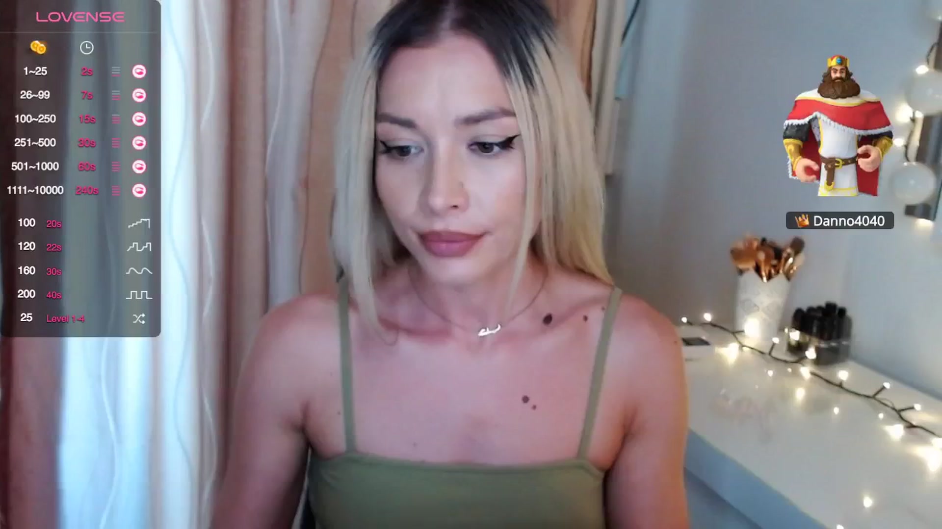 Gallery image thumbnail from Rapunzelll's myfreecams stream on, 06/06/2024, 09:18 image 14 of 20