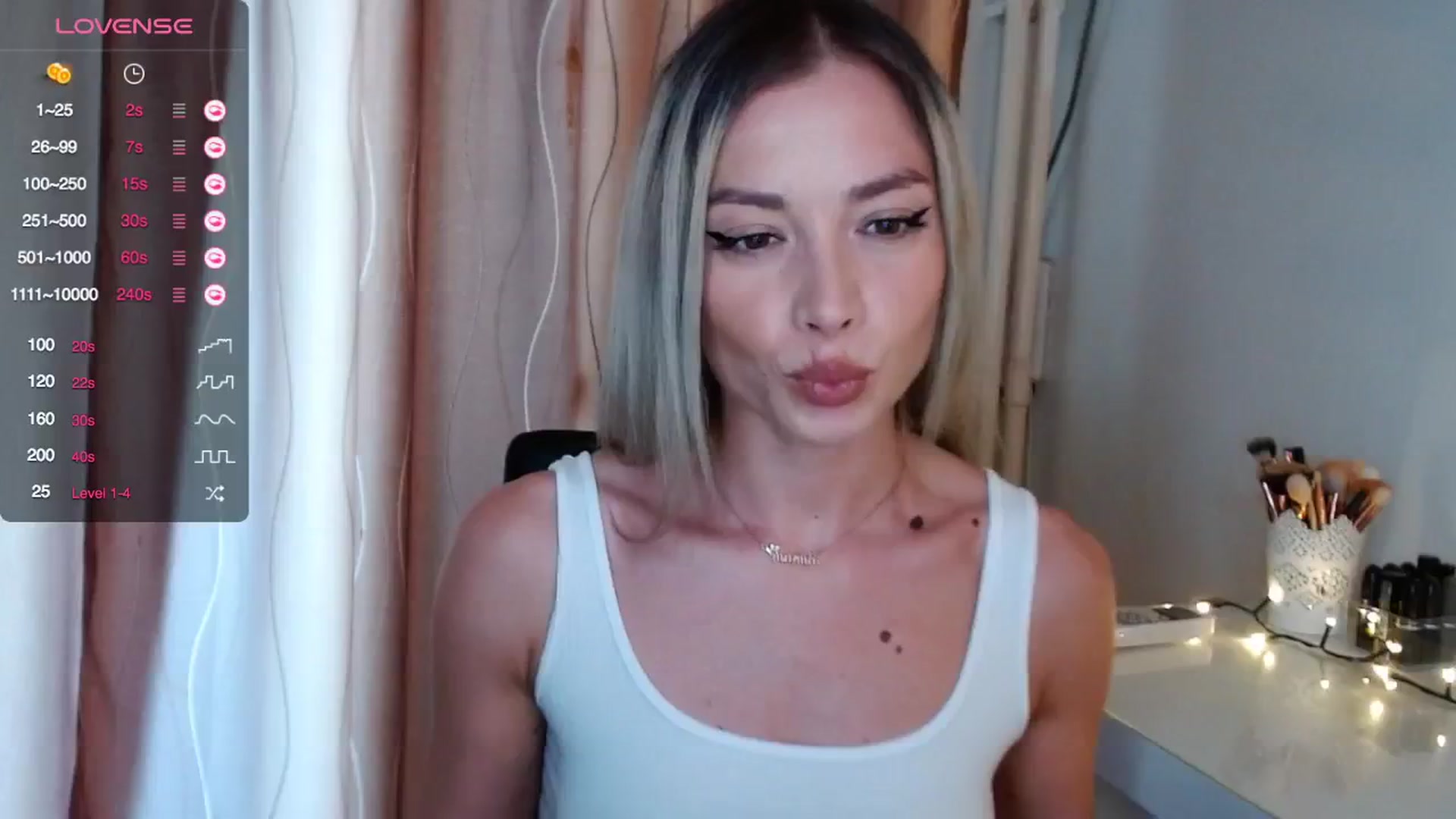 Gallery image thumbnail from Rapunzelll's myfreecams stream on, 06/11/2024, 08:09 image 9 of 20