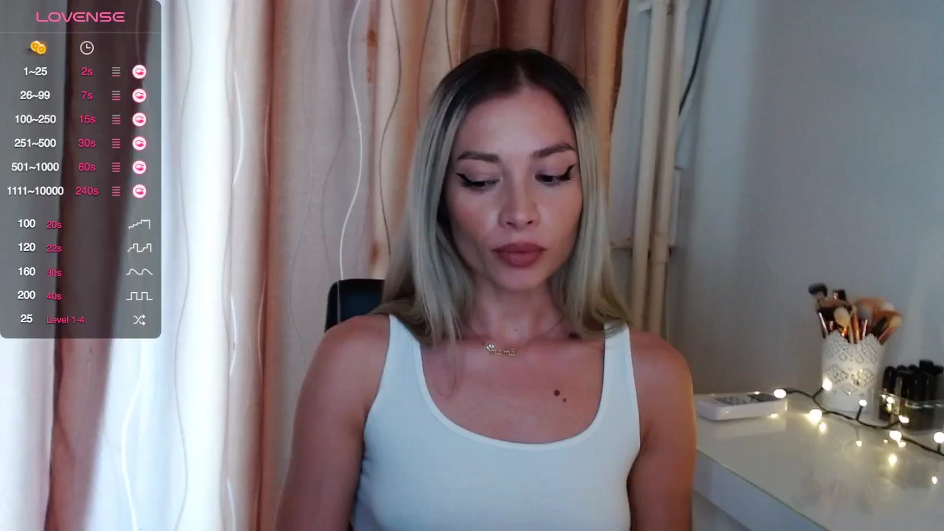 Gallery image thumbnail from Rapunzelll's myfreecams stream on, 06/11/2024, 08:09 image 17 of 20