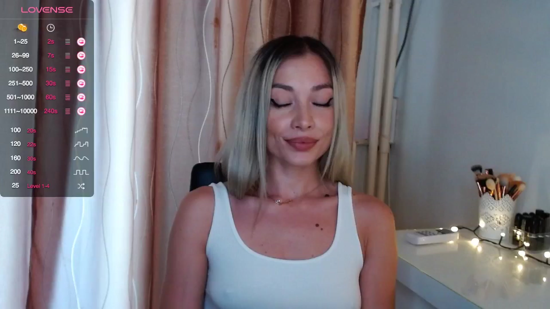Gallery image thumbnail from Rapunzelll's myfreecams stream on, 06/11/2024, 08:09 image 12 of 20