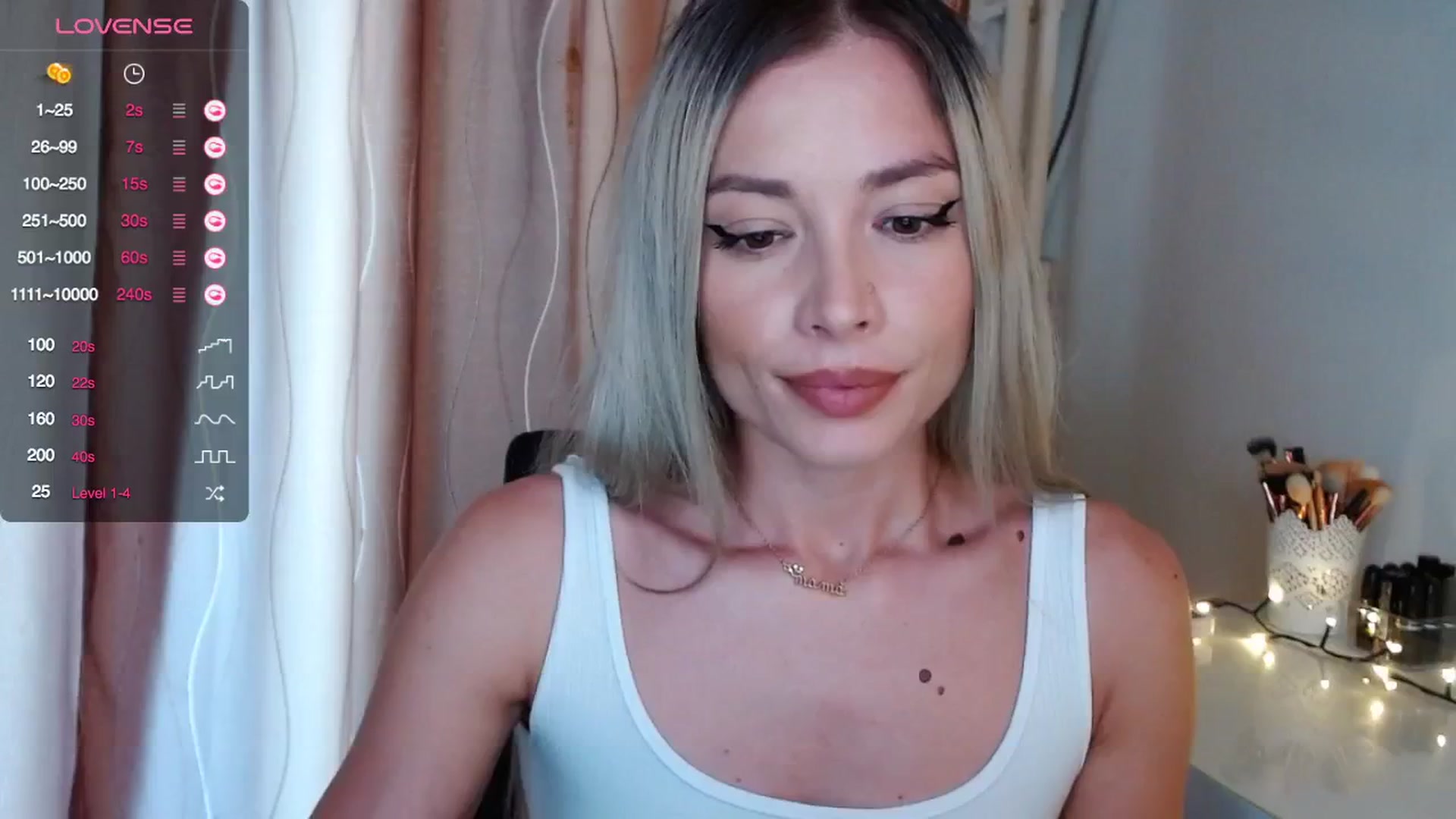 Gallery image thumbnail from Rapunzelll's myfreecams stream on, 06/11/2024, 08:09 image 7 of 20