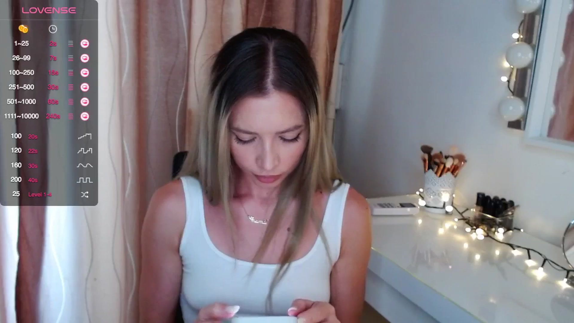 Gallery image thumbnail from Rapunzelll's myfreecams stream on, 07/24/2024, 08:47 image 18 of 20