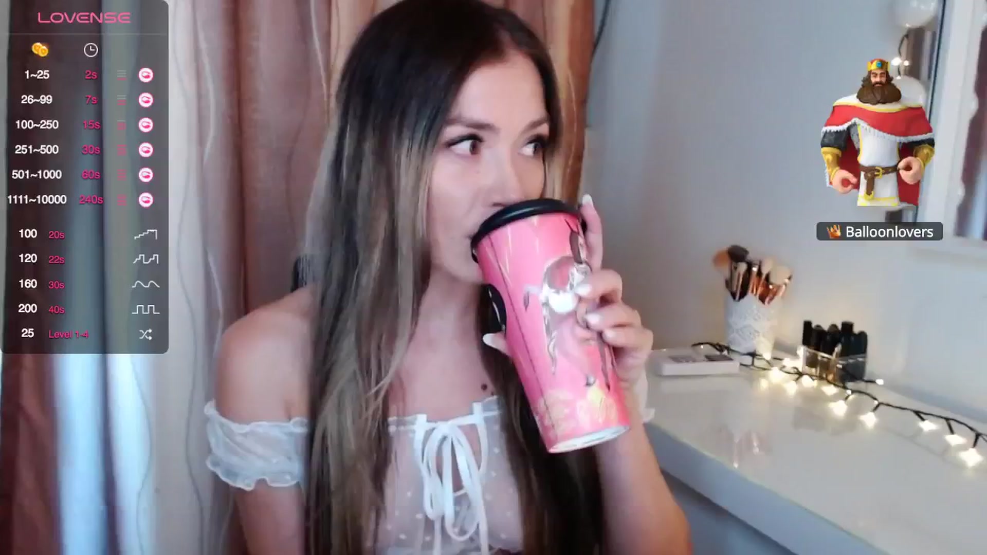 Gallery image thumbnail from Rapunzelll's myfreecams stream on, 10/17/2024, 09:01 image 10 of 20