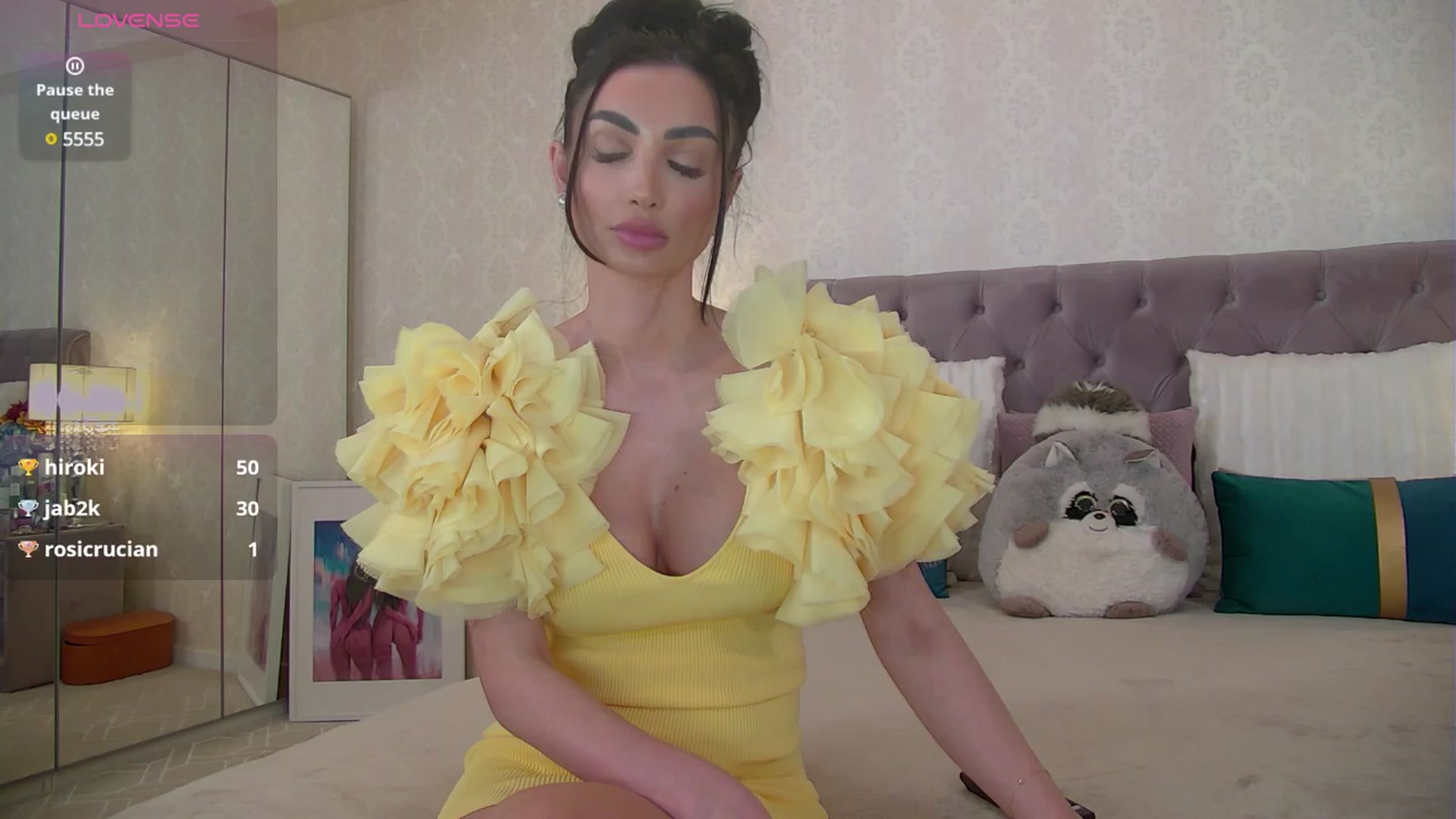 Gallery image thumbnail from Raquellediva's myfreecams stream on, 02/04/2025, 20:45 image 8 of 20
