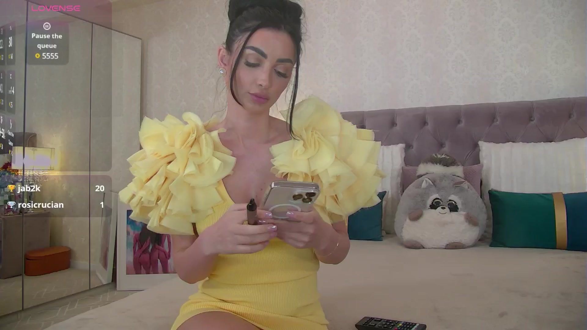 Gallery image thumbnail from Raquellediva's myfreecams stream on, 02/04/2025, 20:45 image 5 of 20