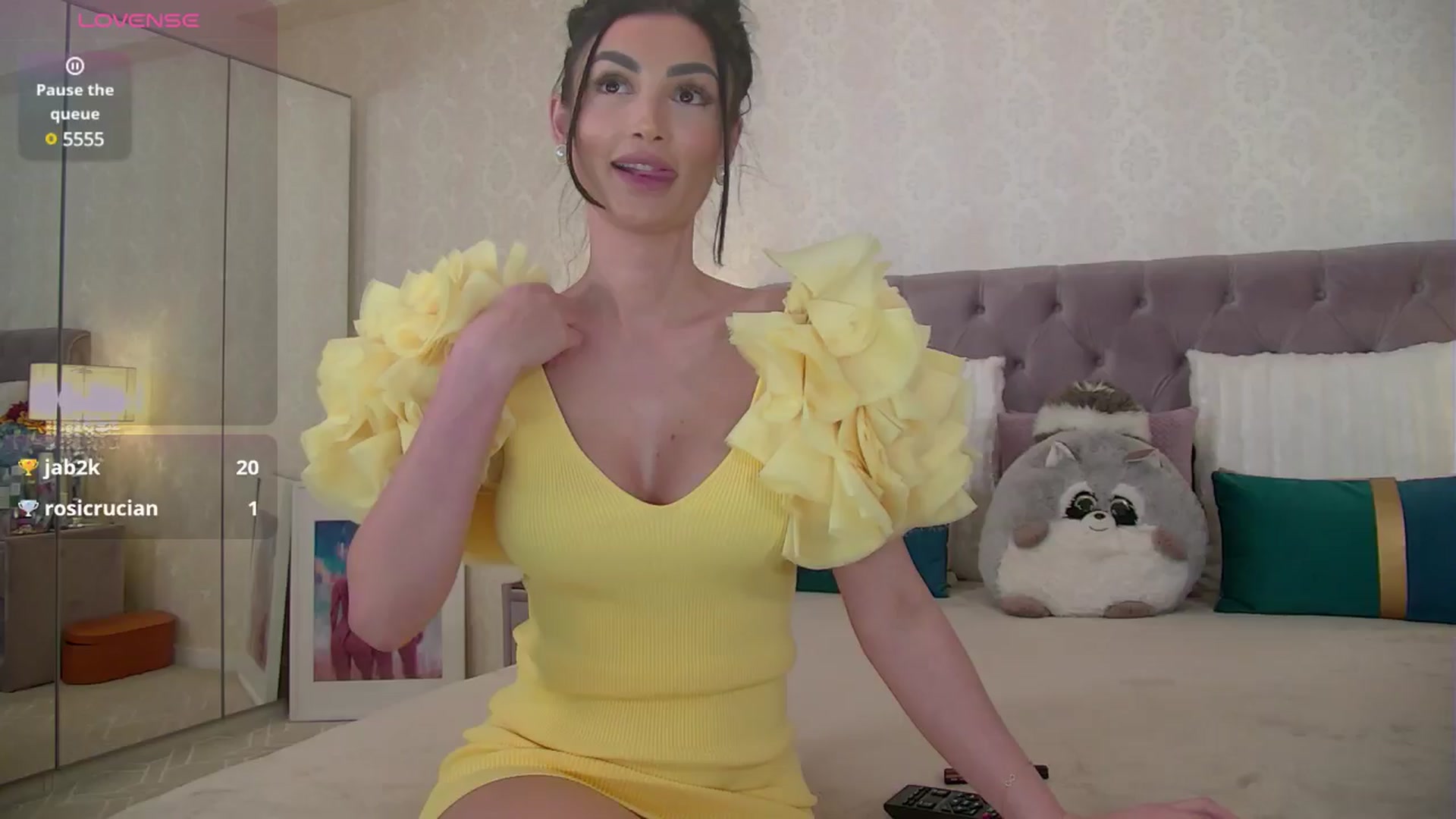 Gallery image thumbnail from Raquellediva's myfreecams stream on, 02/04/2025, 20:45 image 3 of 20