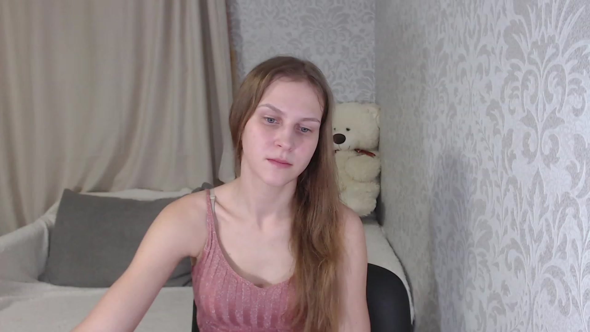 Gallery image thumbnail from RareButerfly's myfreecams stream on, 02/07/2023, 21:50 image 14 of 20