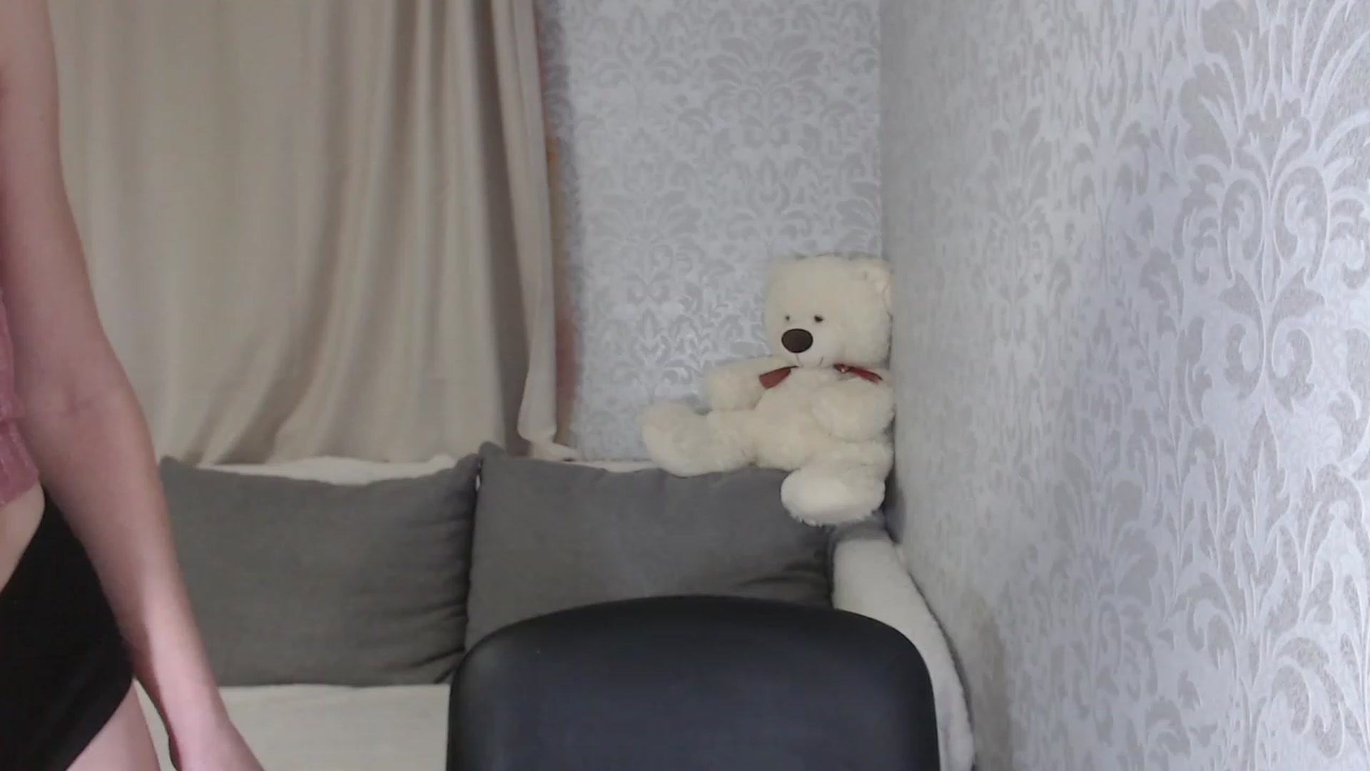 Gallery image thumbnail from RareButerfly's myfreecams stream on, 02/07/2023, 21:50 image 1 of 20