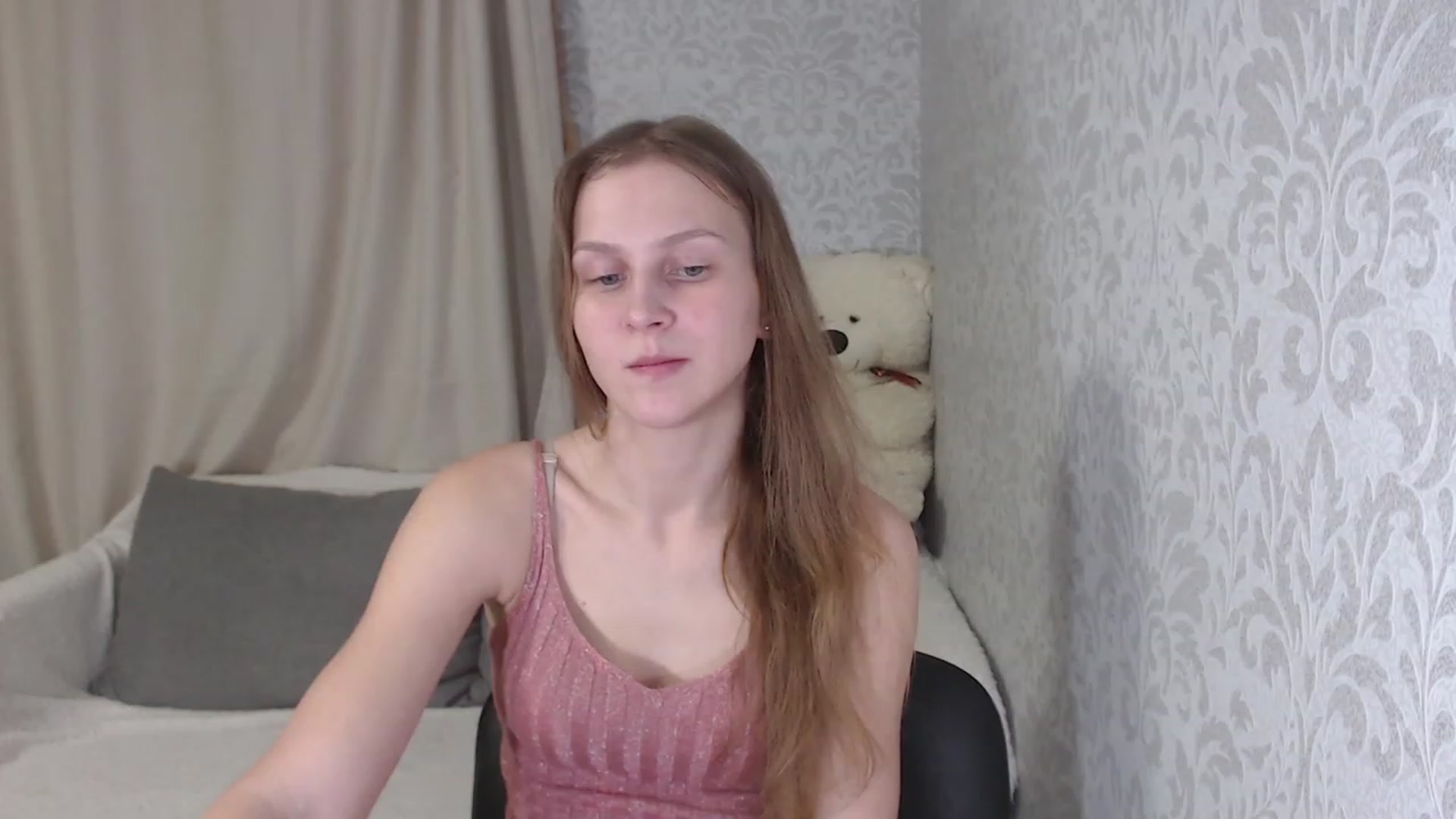 Gallery image thumbnail from RareButerfly's myfreecams stream on, 02/07/2023, 21:50 image 17 of 20