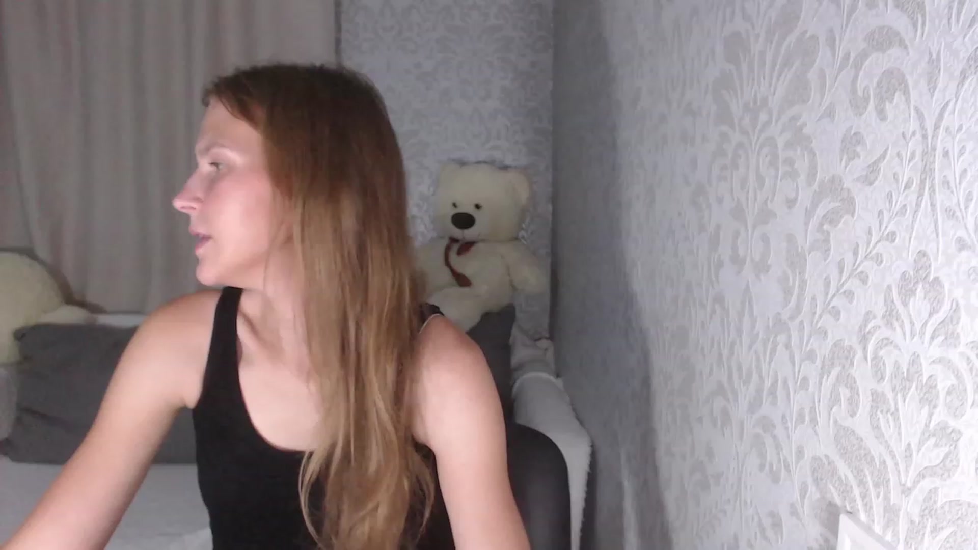 Gallery image thumbnail from RareButerfly's myfreecams stream on, 07/03/2023, 19:23 image 13 of 20